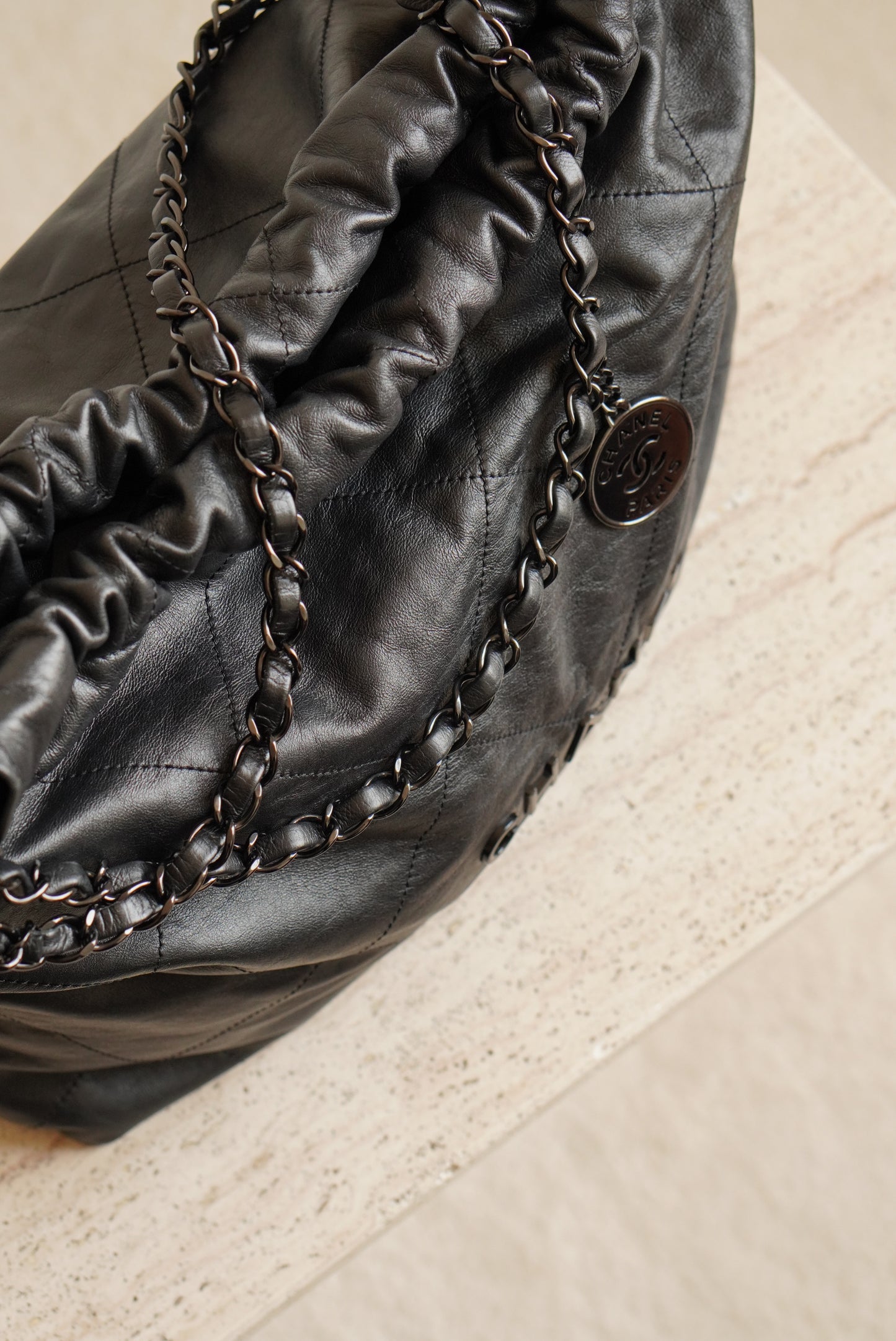 CHANEL 22 SMALL | SO BLACK