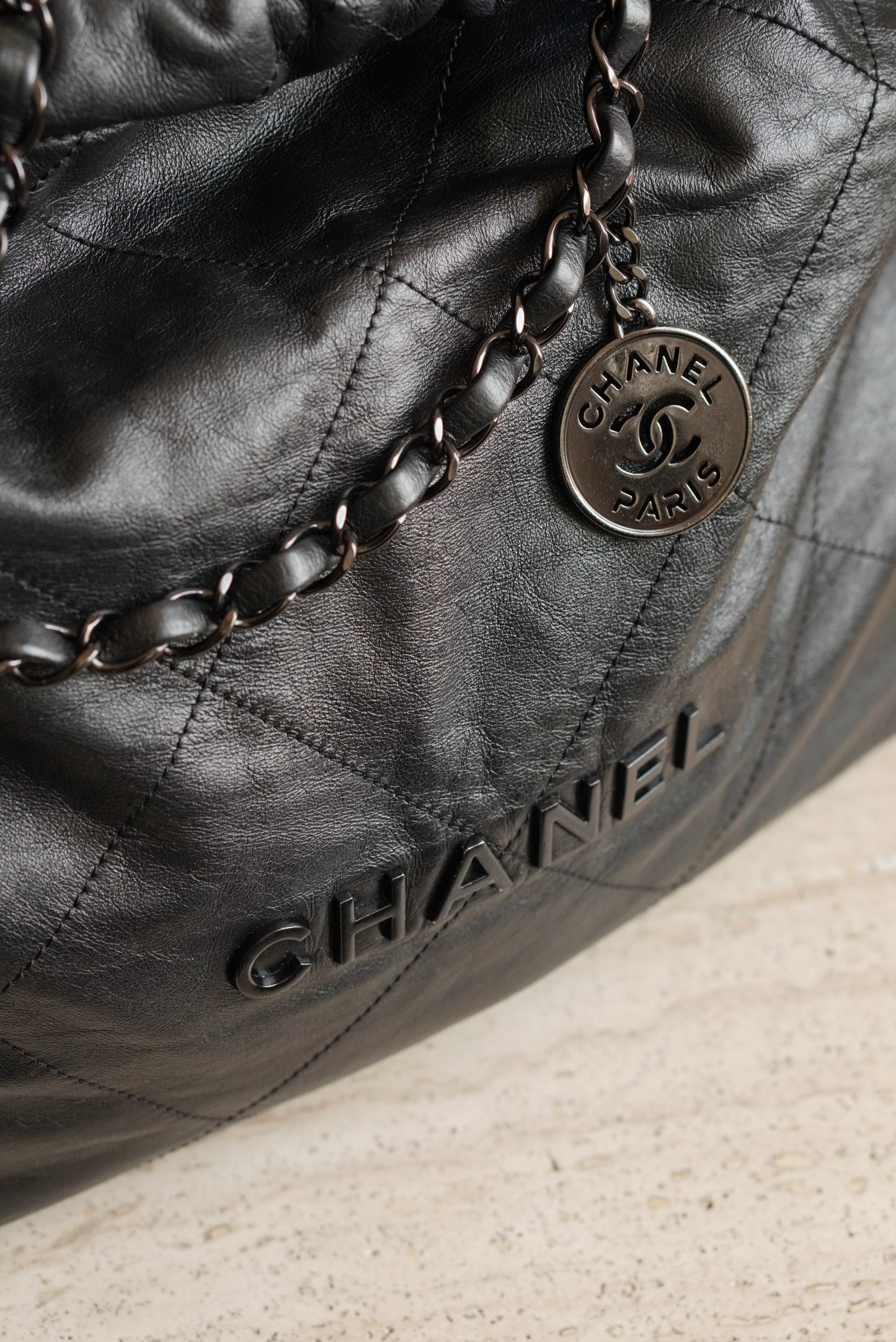 CHANEL 22 SMALL | SO BLACK