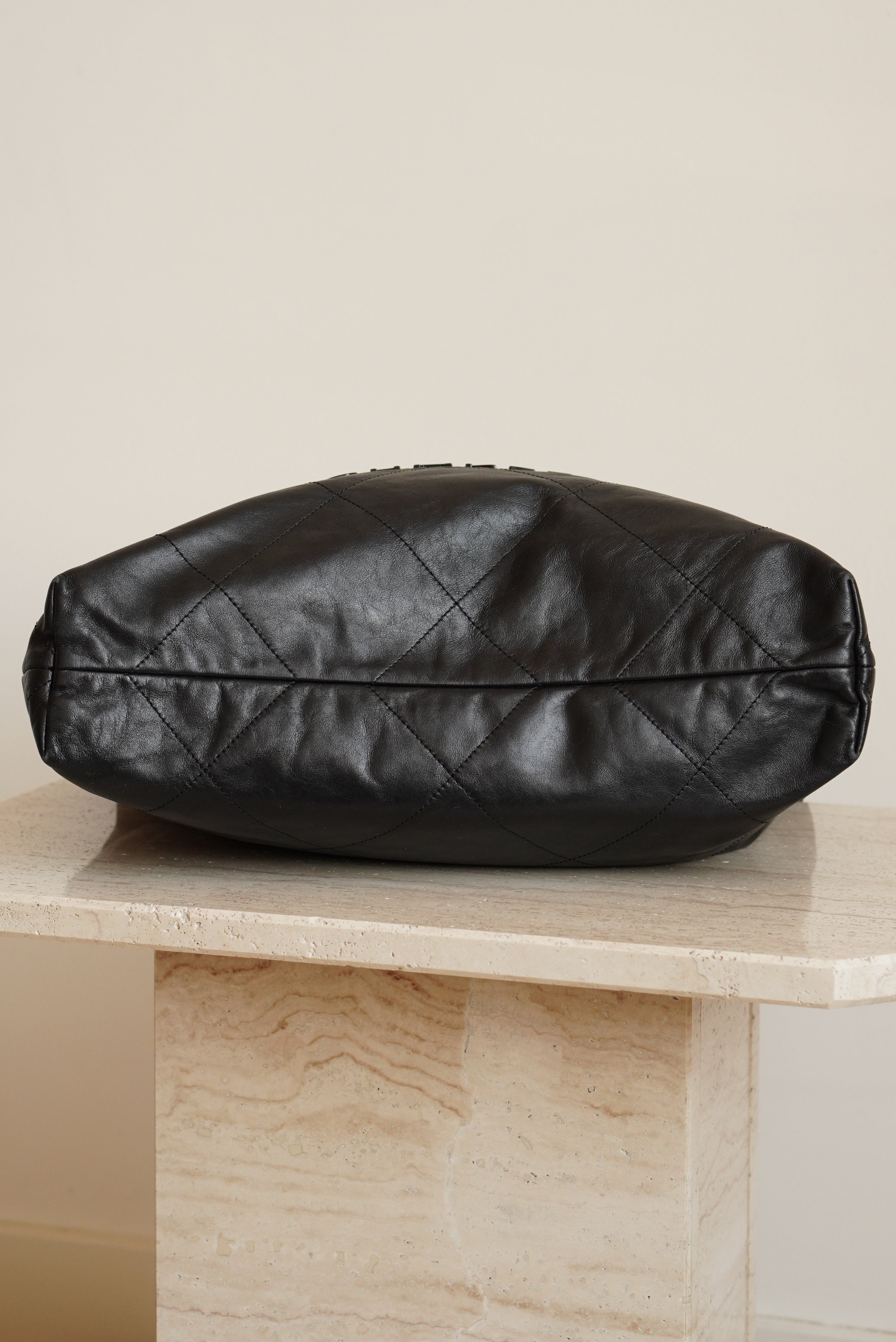 CHANEL 22 SMALL | SO BLACK