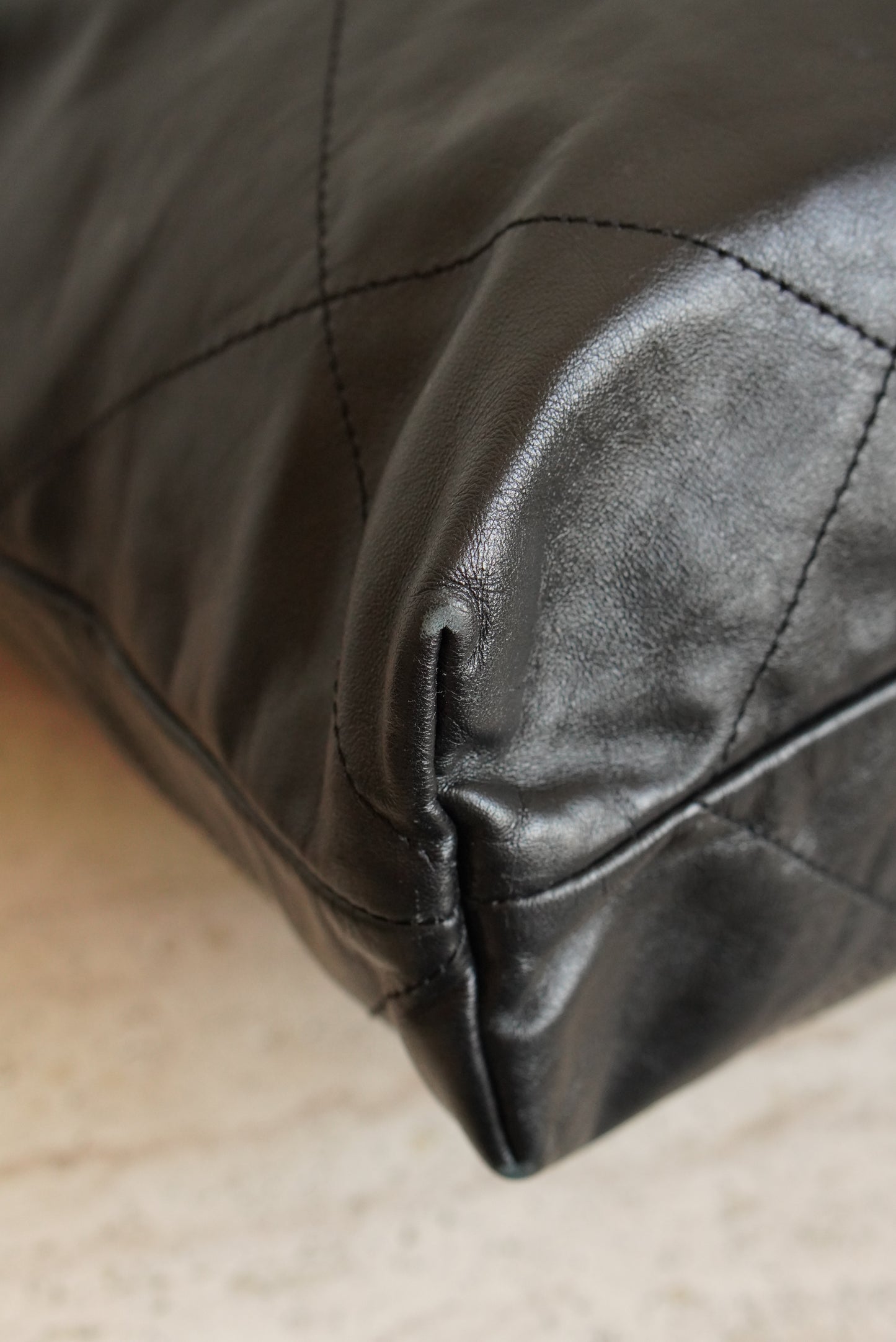 CHANEL 22 SMALL | SO BLACK