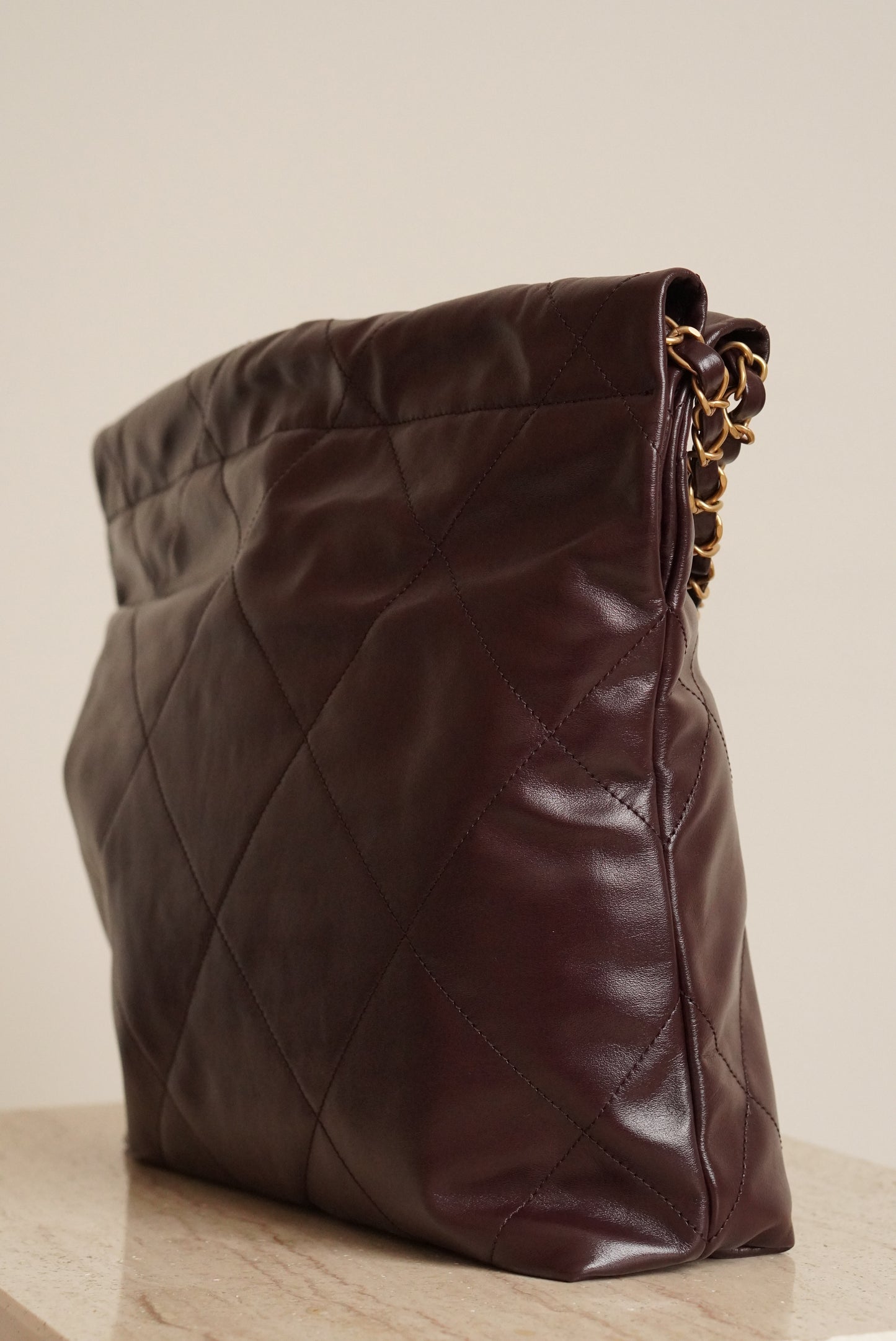 CHANEL 22 SMALL | DARK BROWN