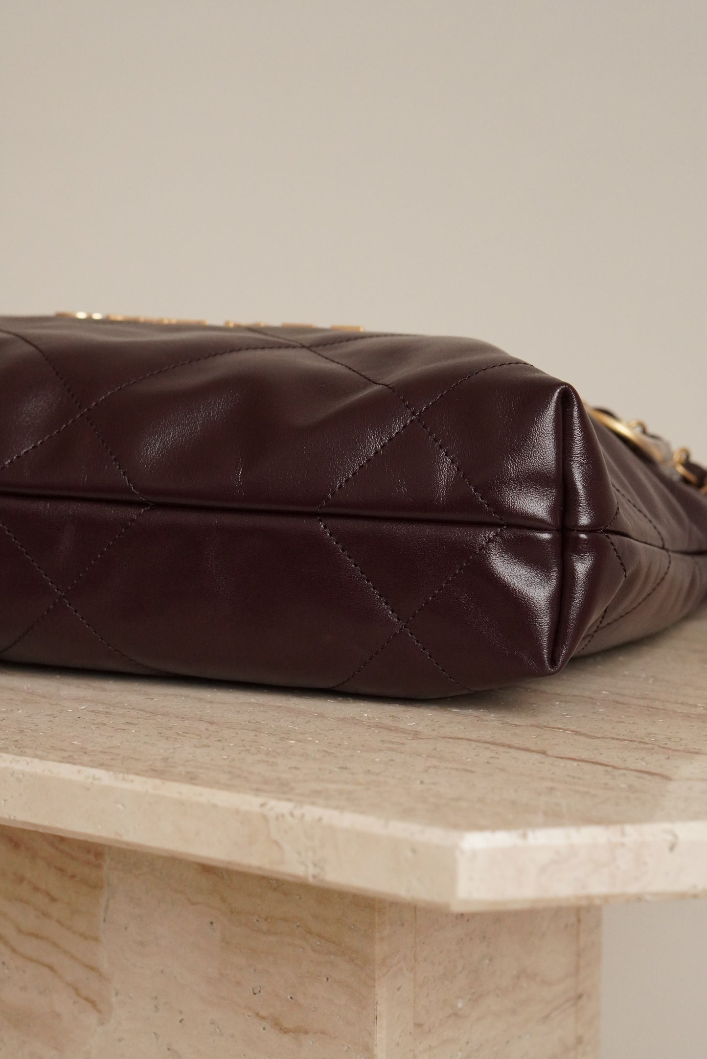 CHANEL 22 SMALL | DARK BROWN