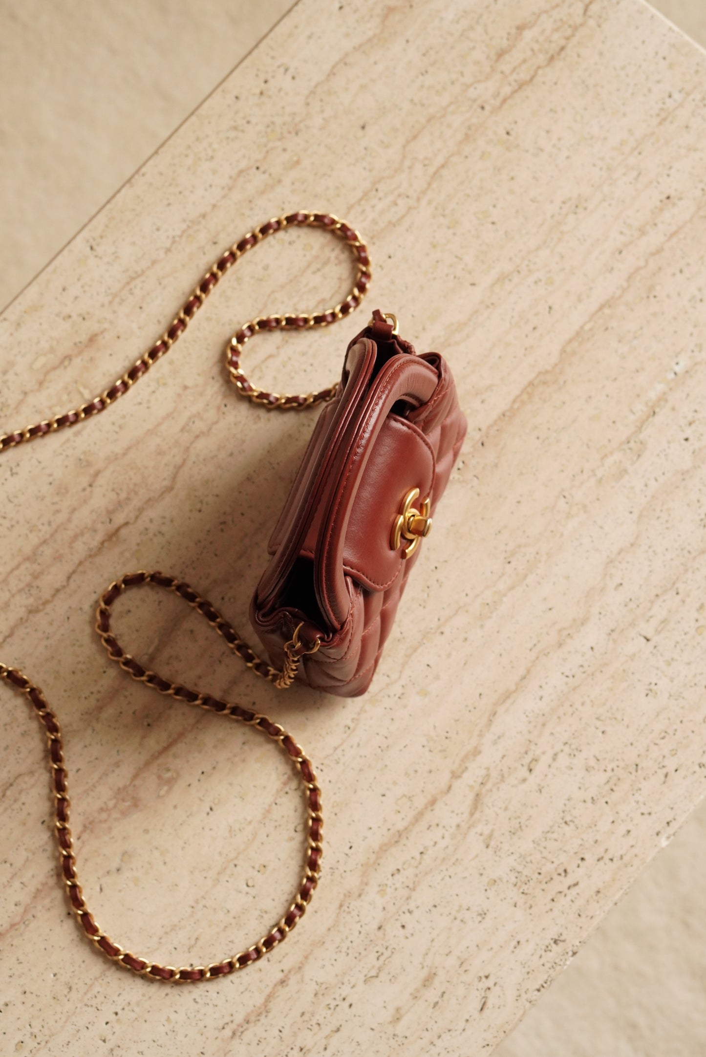 CHANEL 24A KELLY MICRO | BROWN