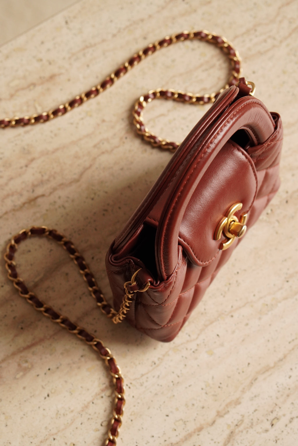 CHANEL 24A KELLY MICRO | BROWN