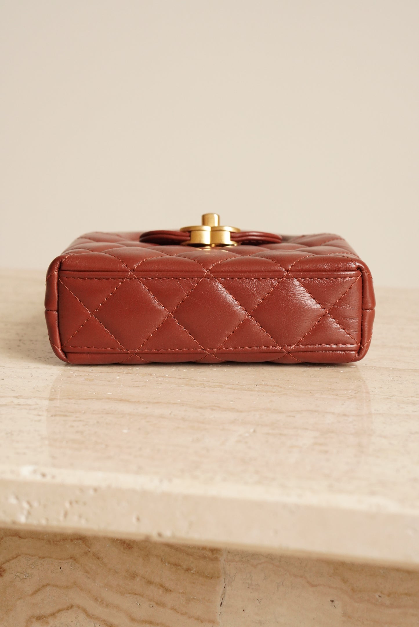 CHANEL 24A KELLY MICRO | BROWN