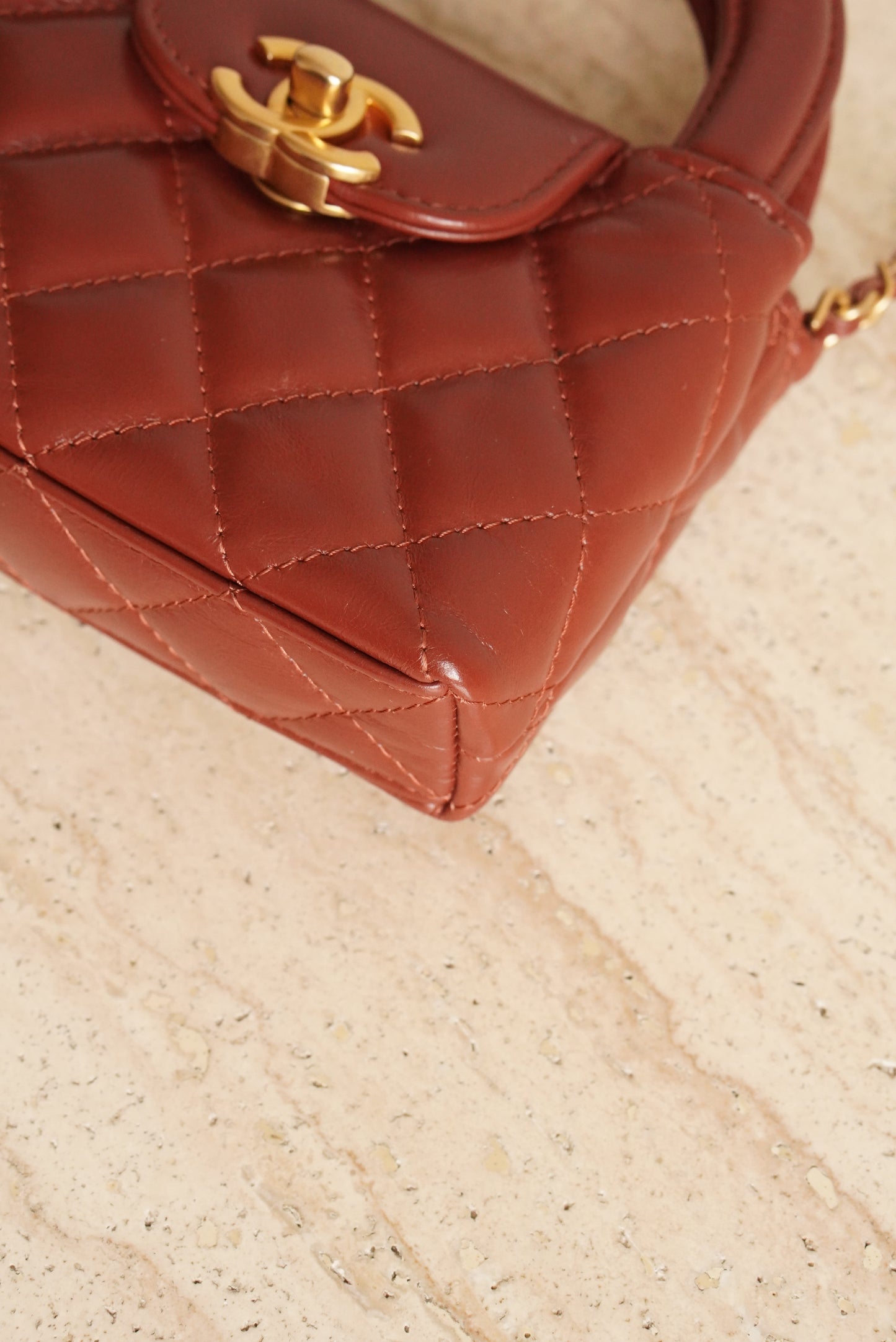 CHANEL 24A KELLY MICRO | BROWN