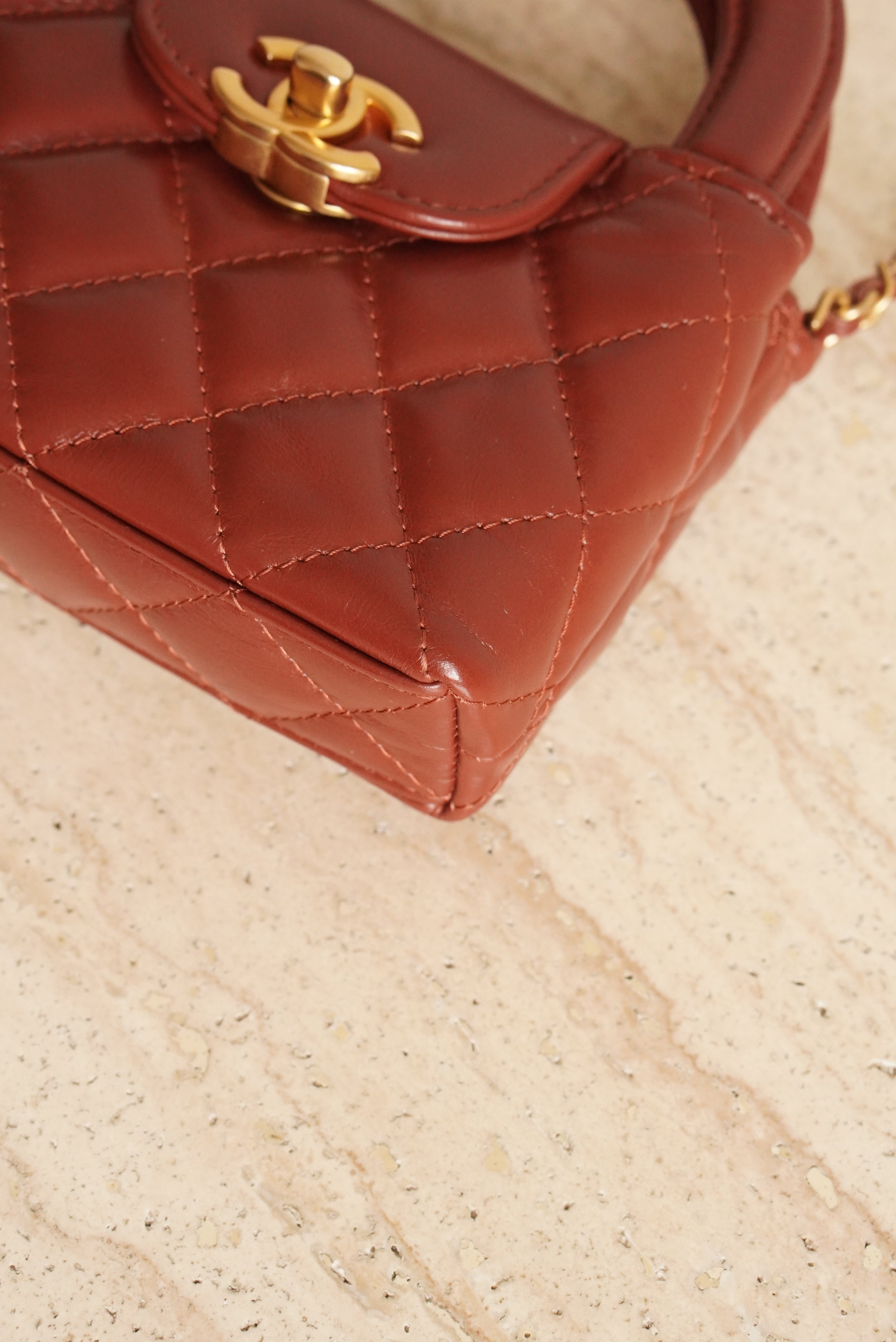 CHANEL 24A KELLY MICRO | BROWN
