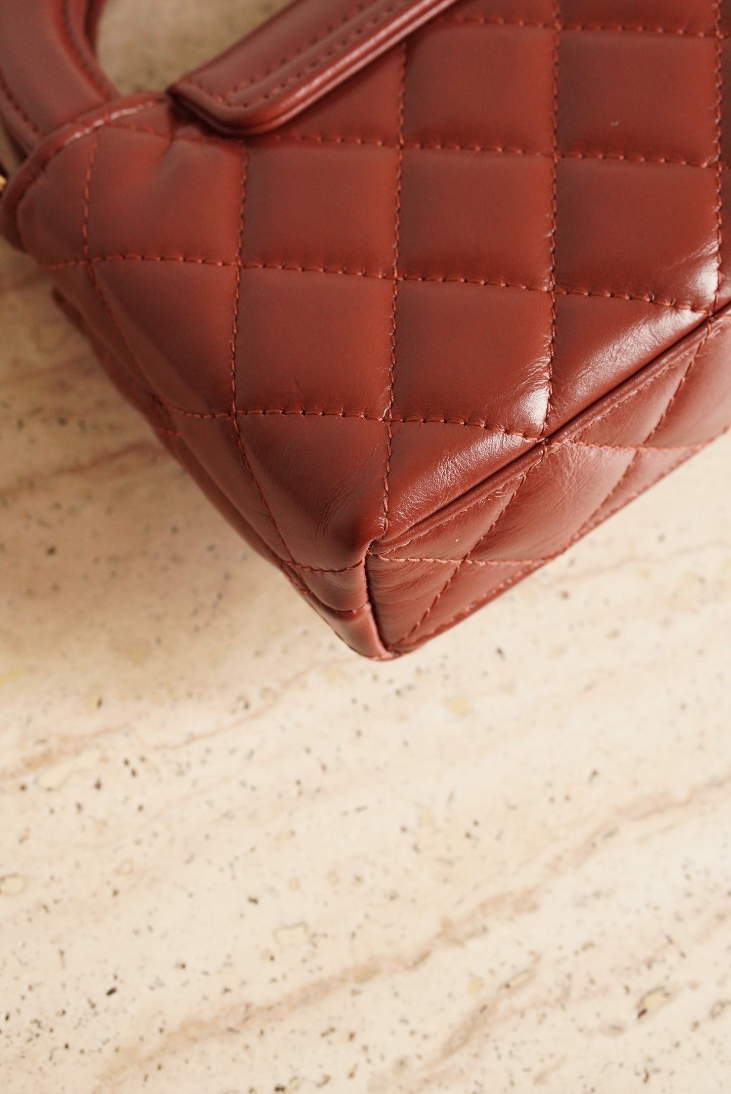 CHANEL 24A KELLY MICRO | BROWN