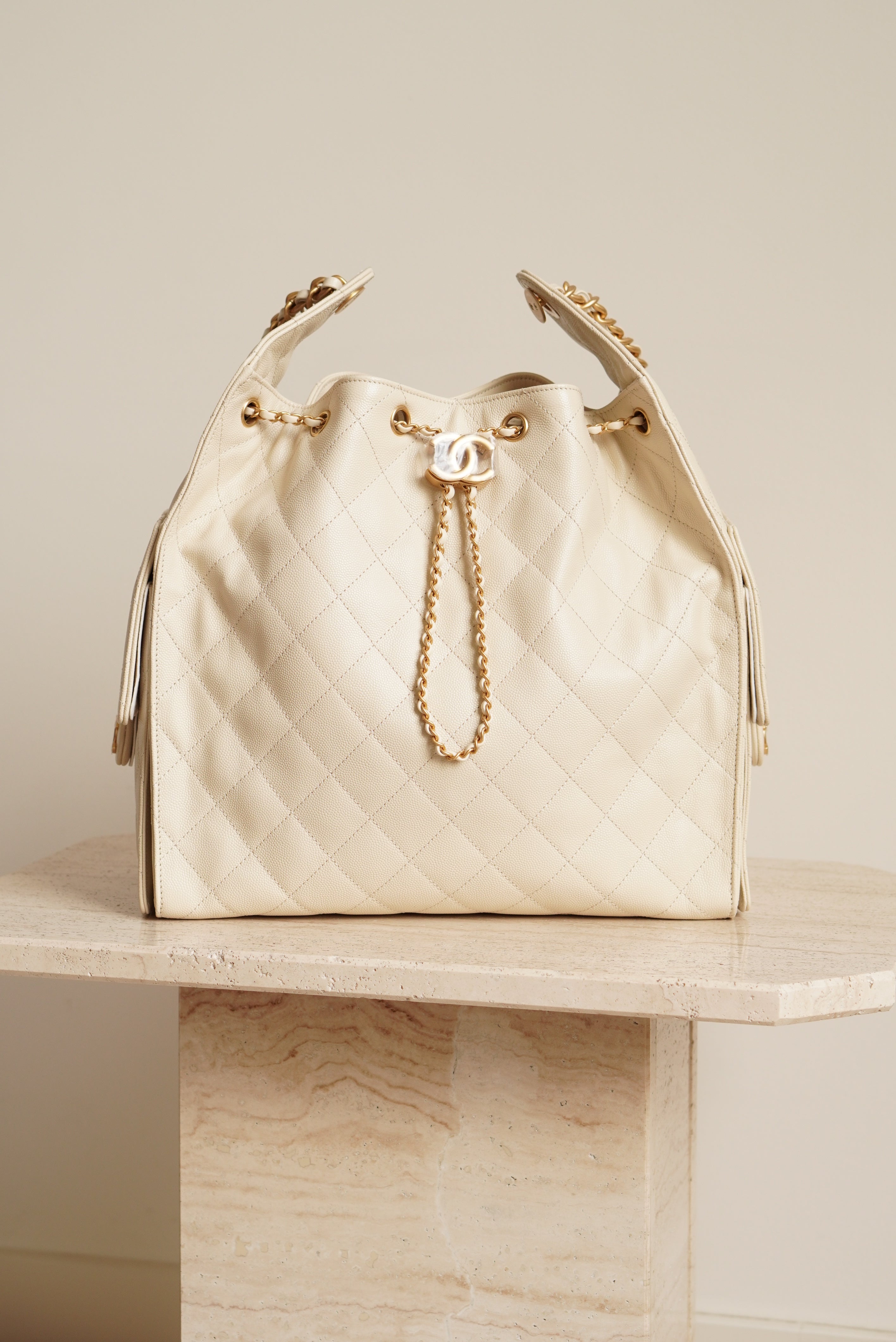 CHANEL 25 MEDIUM | LIGHT BEIGE