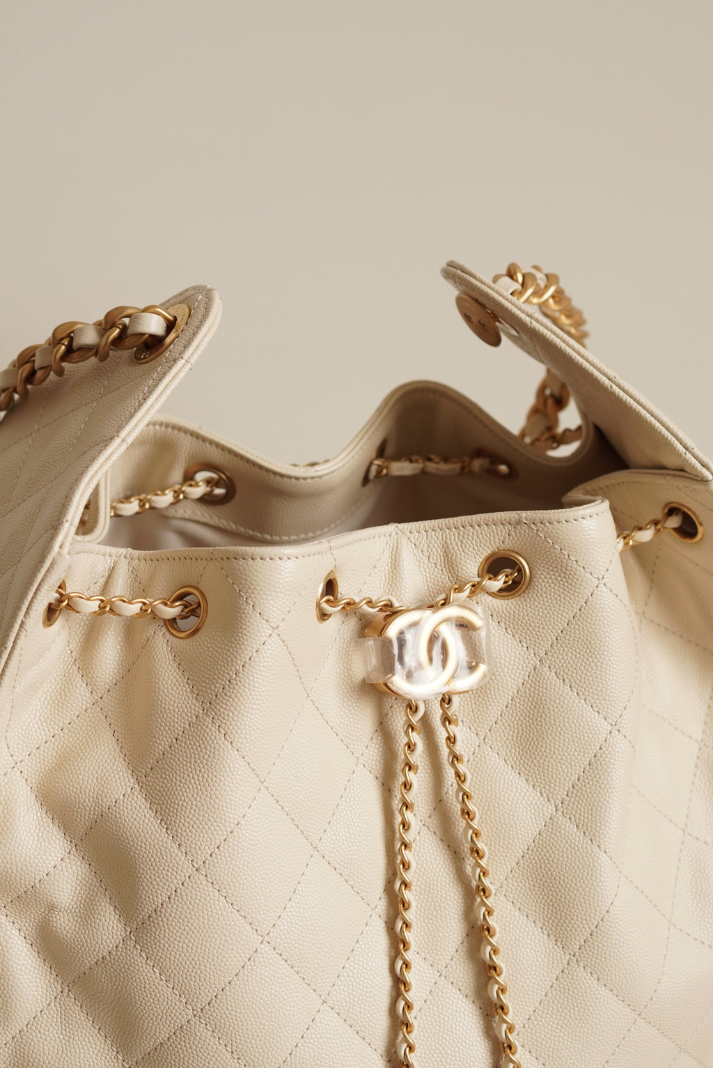 CHANEL 25 MEDIUM | LIGHT BEIGE
