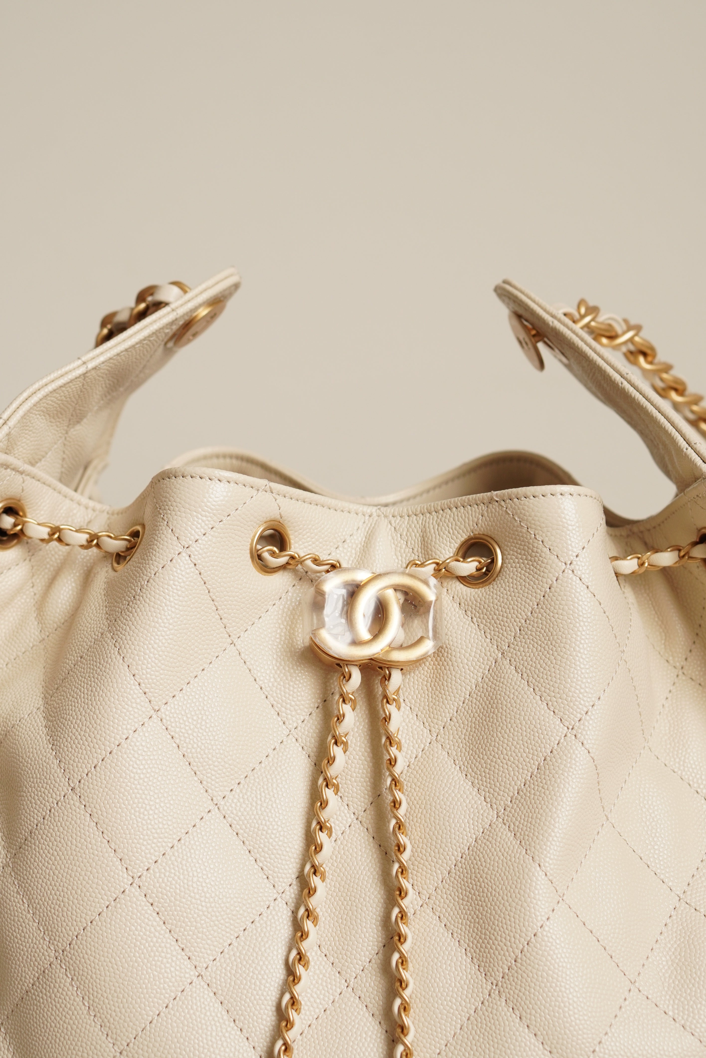 CHANEL 25 MEDIUM | LIGHT BEIGE