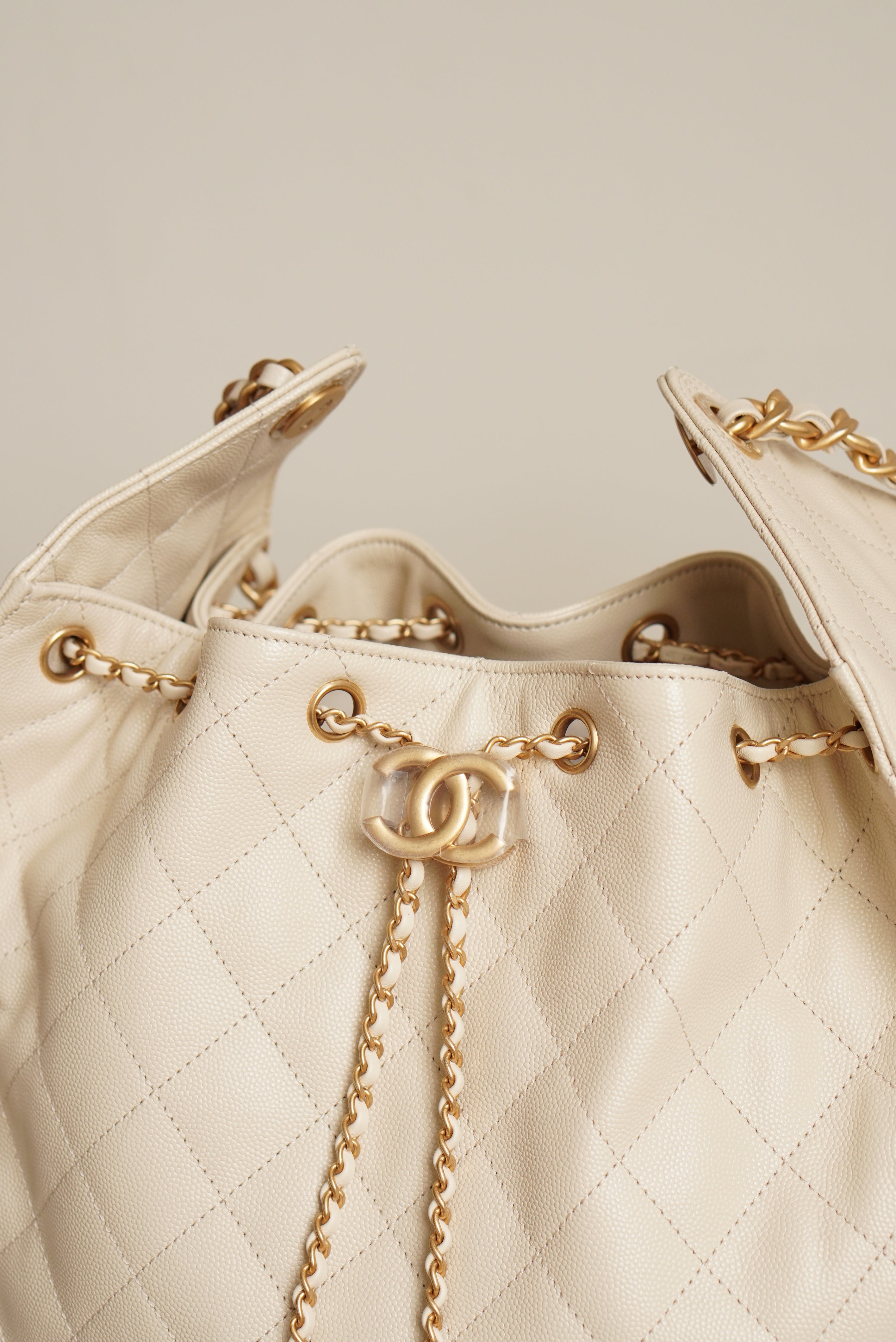 CHANEL 25 MEDIUM | LIGHT BEIGE