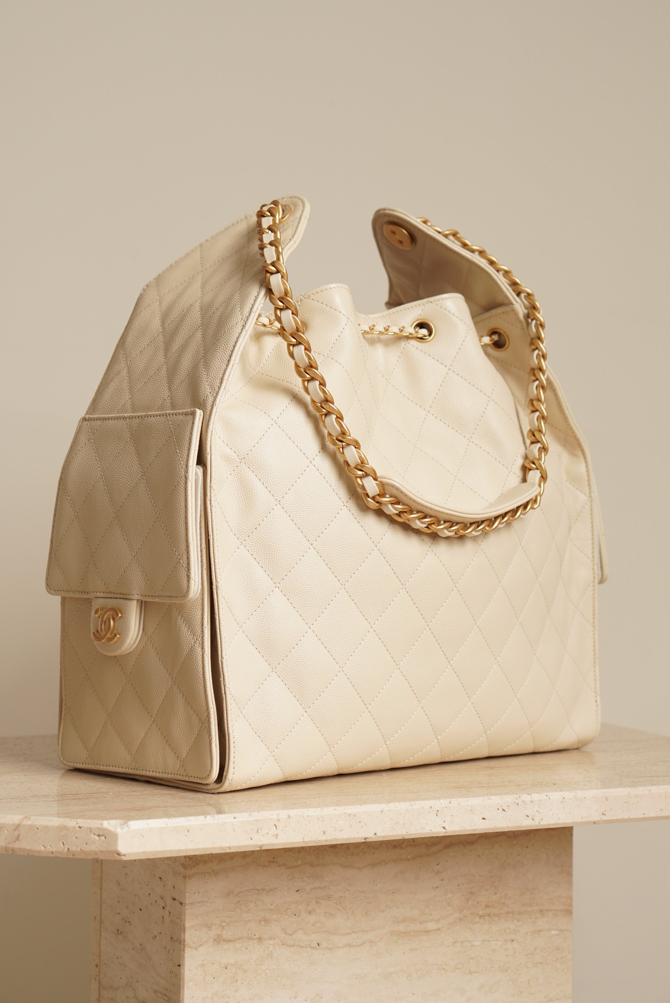 CHANEL 25 MEDIUM | LIGHT BEIGE