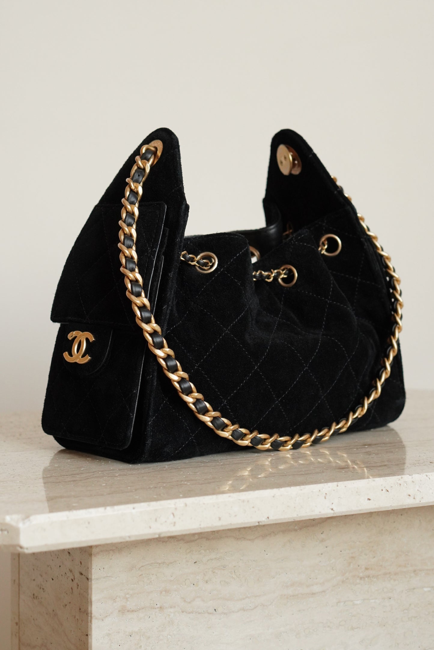 CHANEL 25 MINI | BLACK