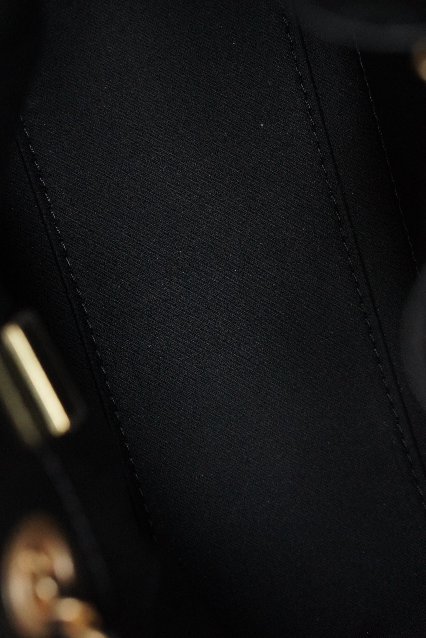 CHANEL 25 MINI | BLACK