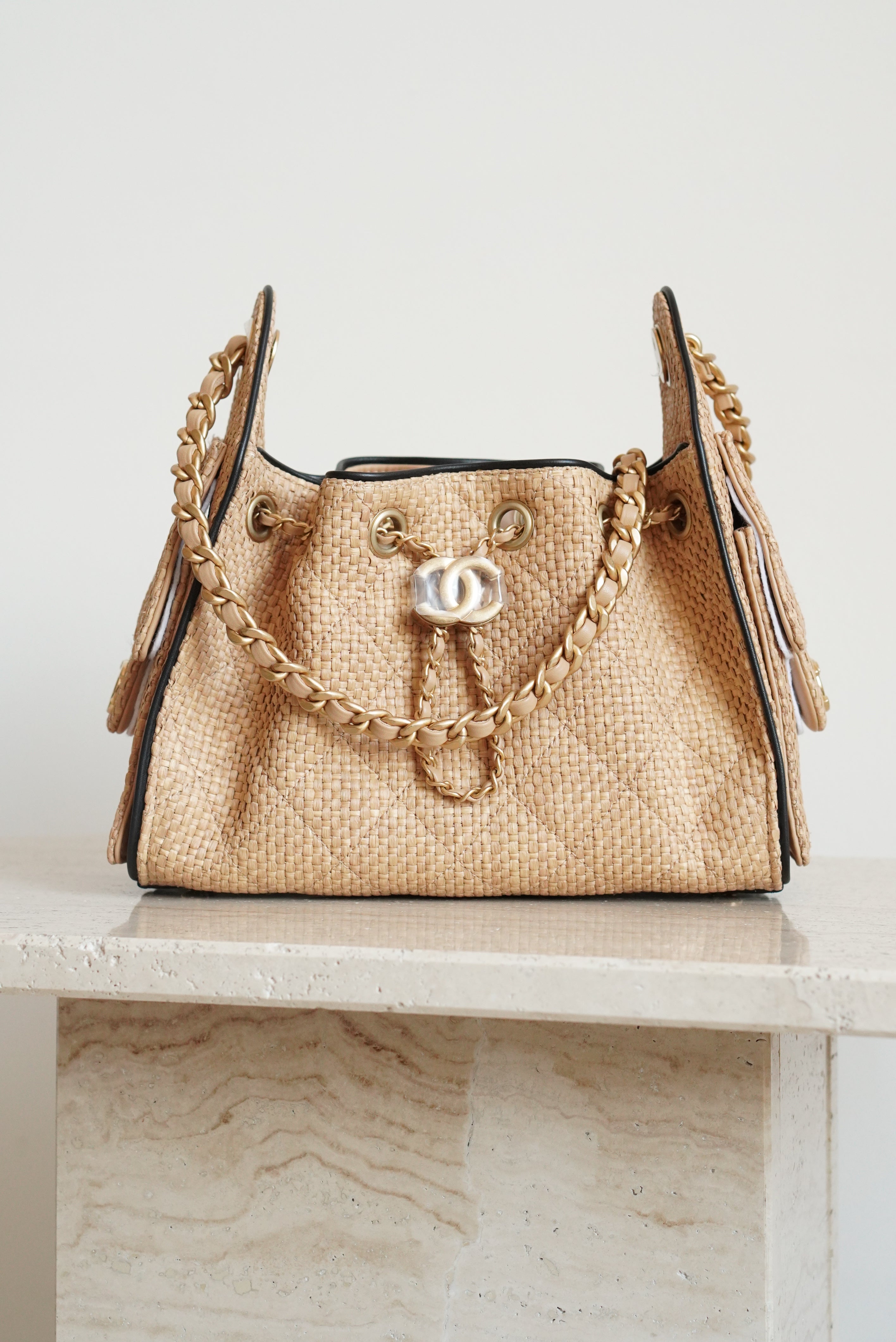CHANEL 25 MINI | RAFFIA
