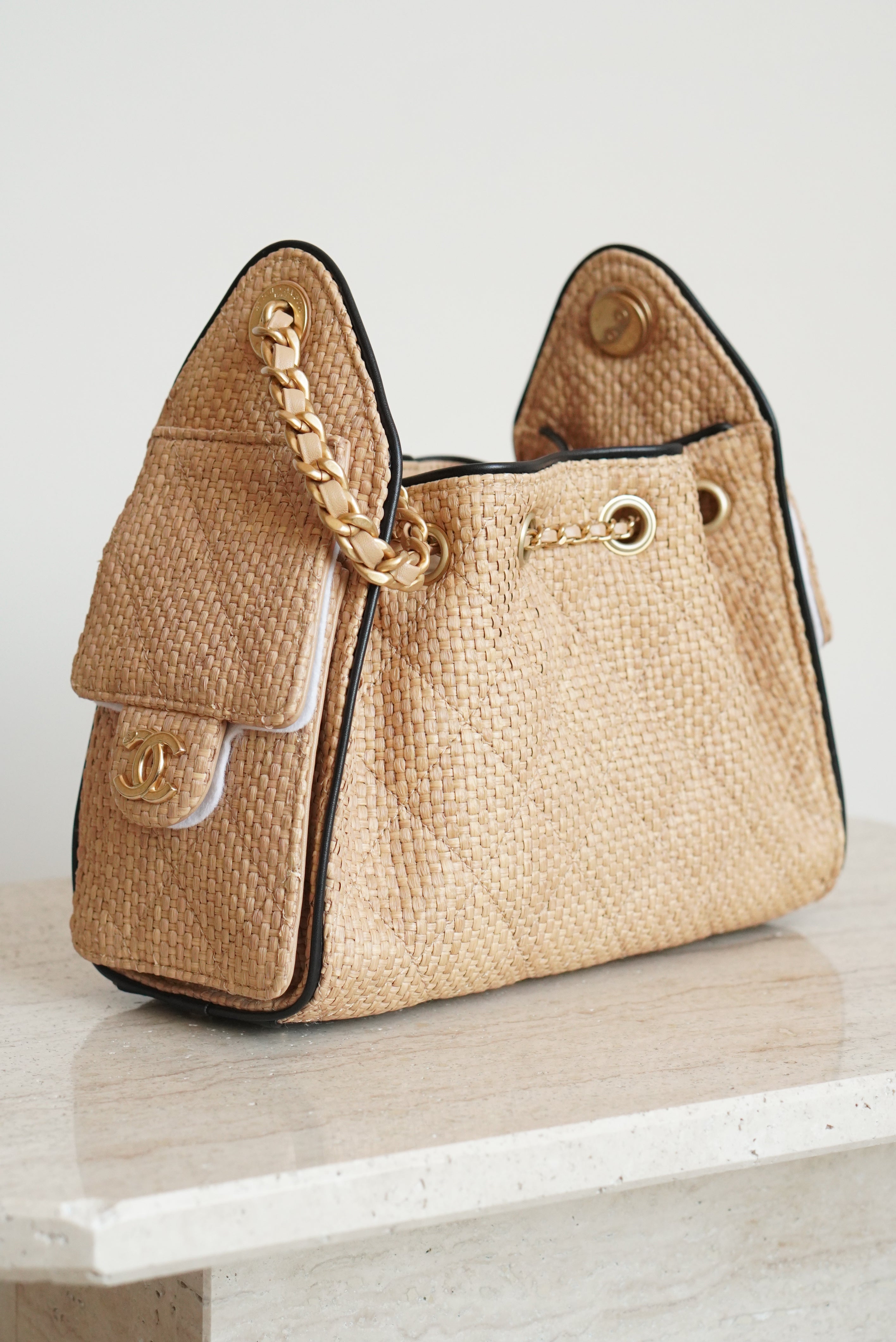 CHANEL 25 MINI | RAFFIA