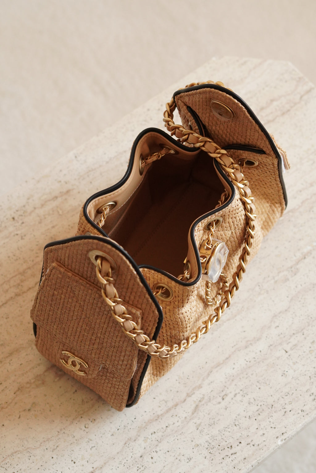 CHANEL 25 MINI | RAFFIA