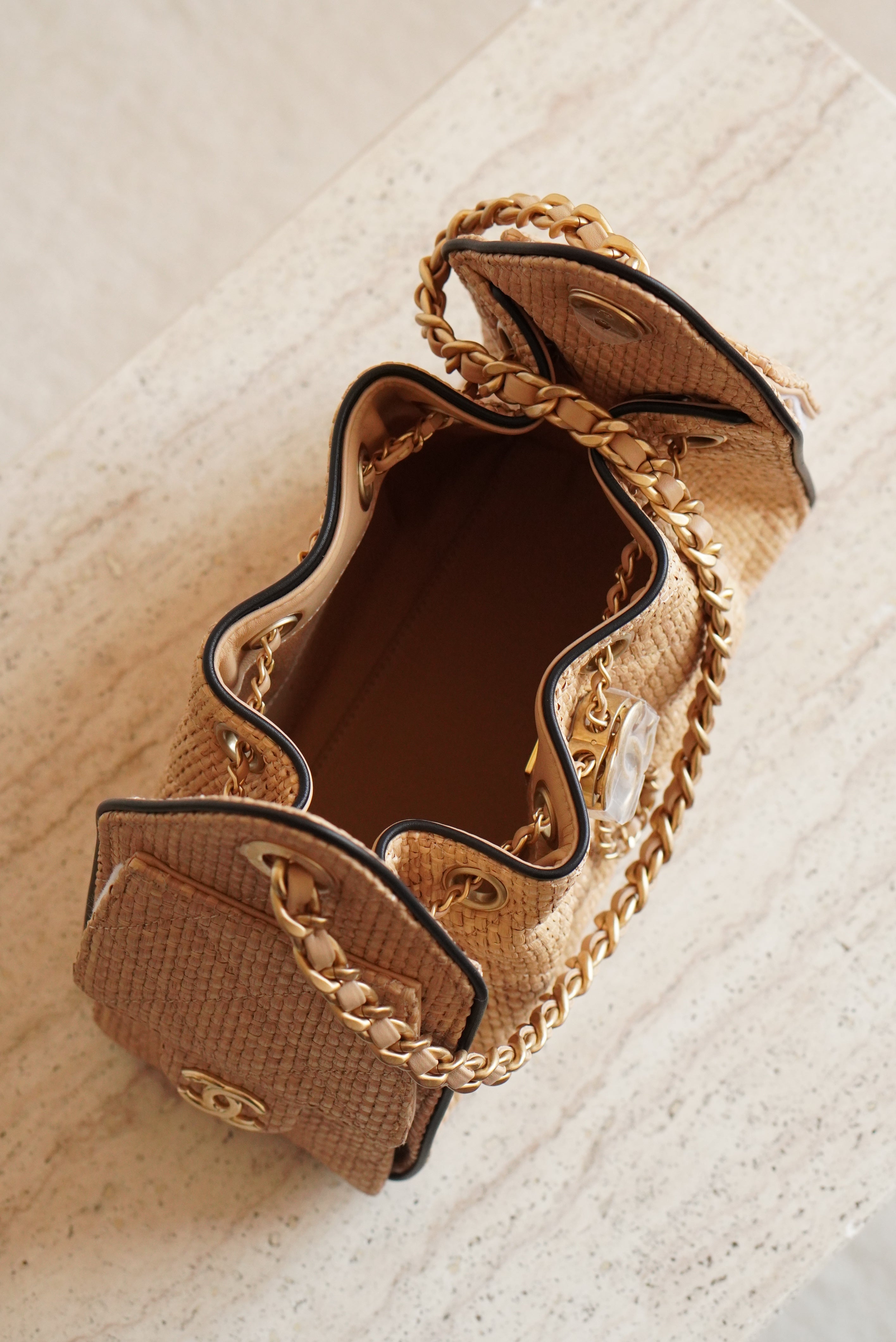 CHANEL 25 MINI | RAFFIA