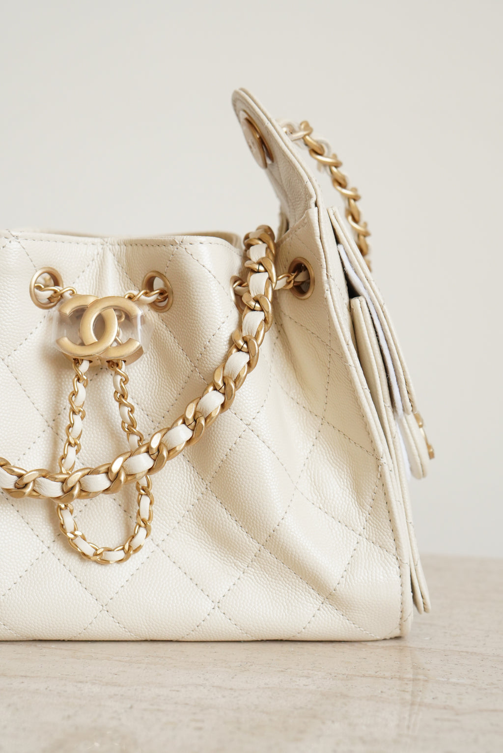 CHANEL 25 MINI | LIGHT BEIGE
