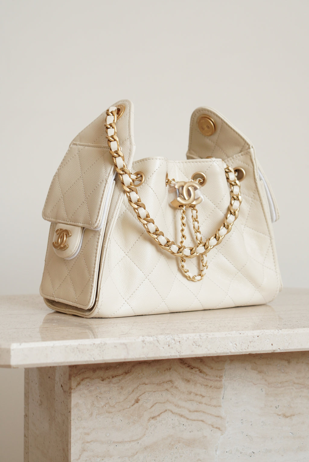 CHANEL 25 MINI | LIGHT BEIGE
