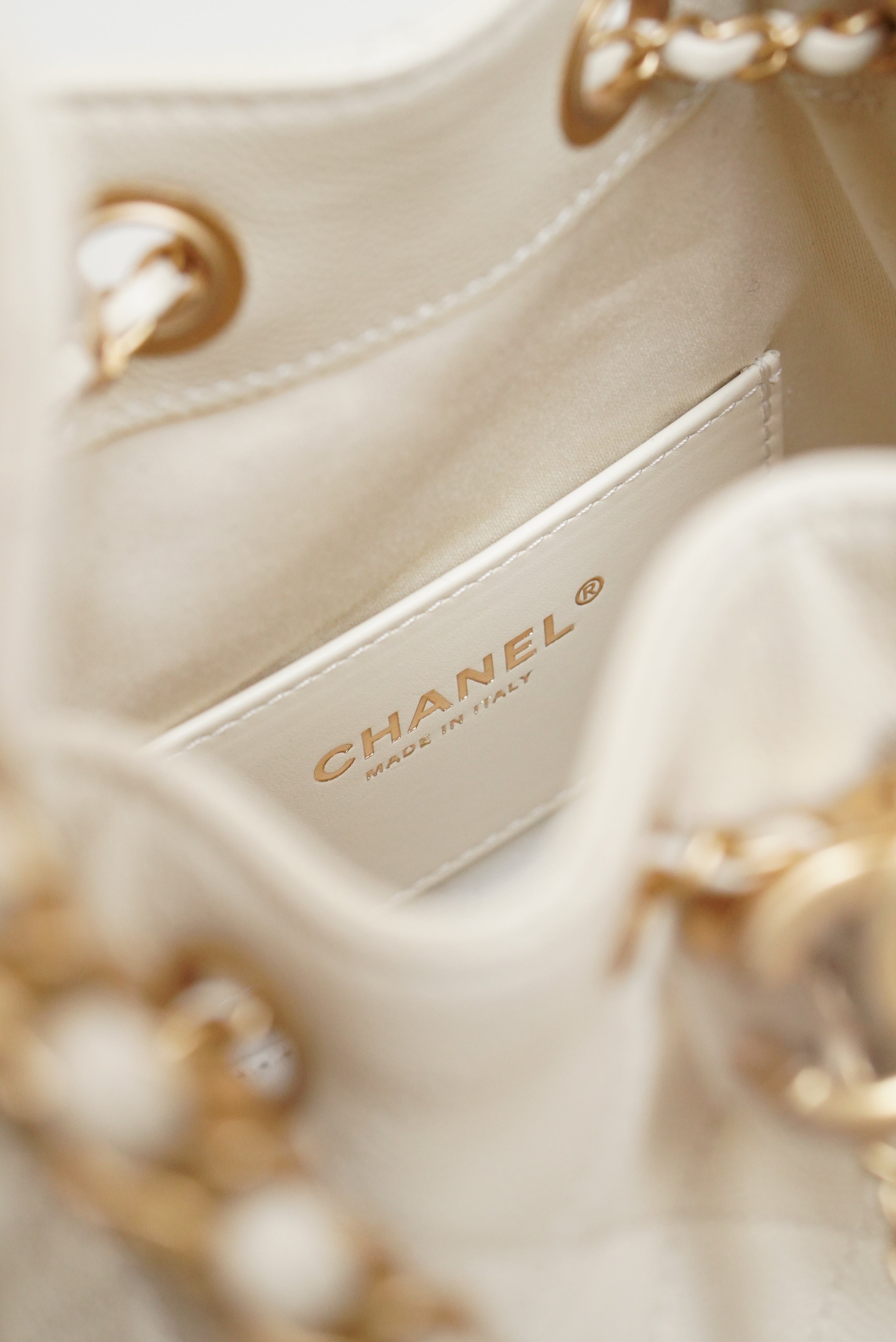 CHANEL 25 MINI | LIGHT BEIGE