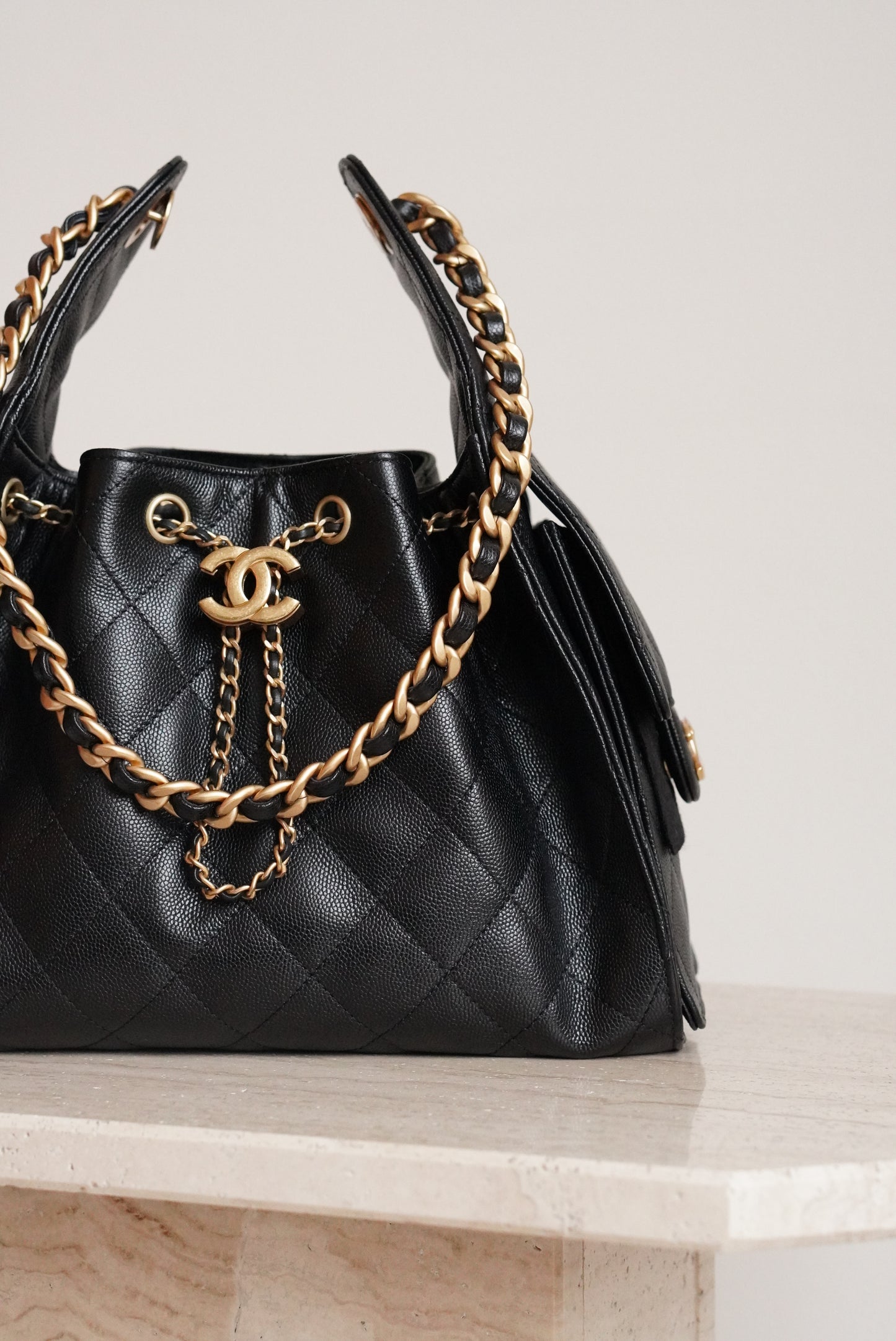 CHANEL 25 SMALL | BLACK