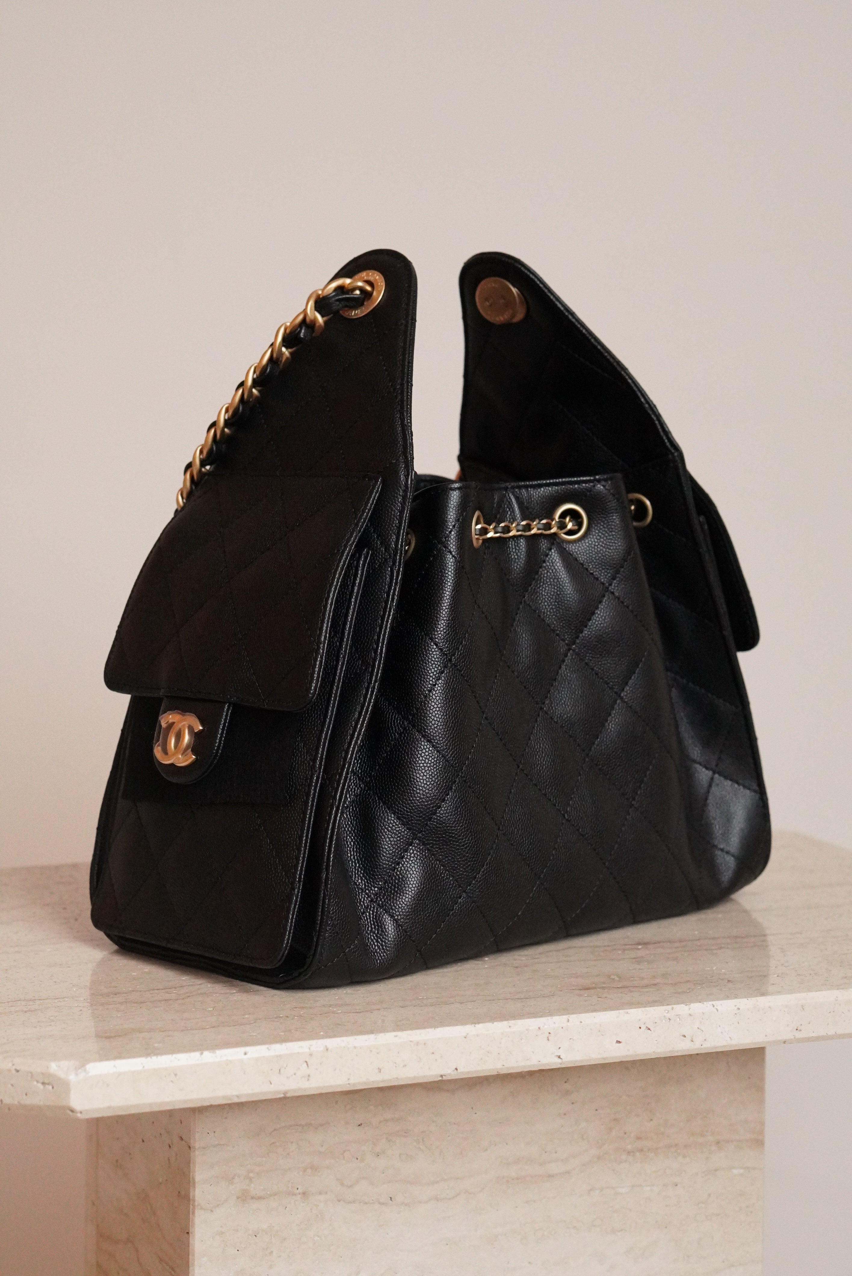 CHANEL 25 SMALL | BLACK