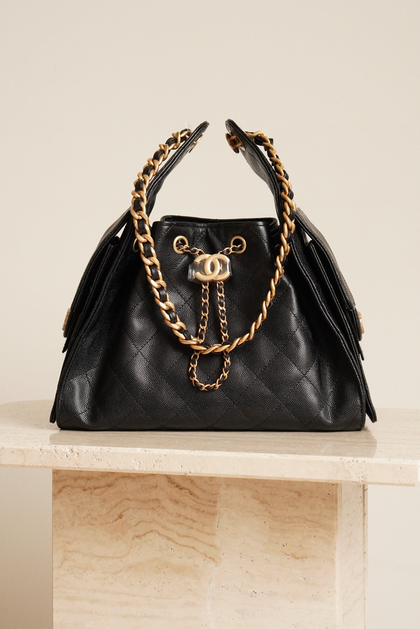 CHANEL 25 SMALL | BLACK