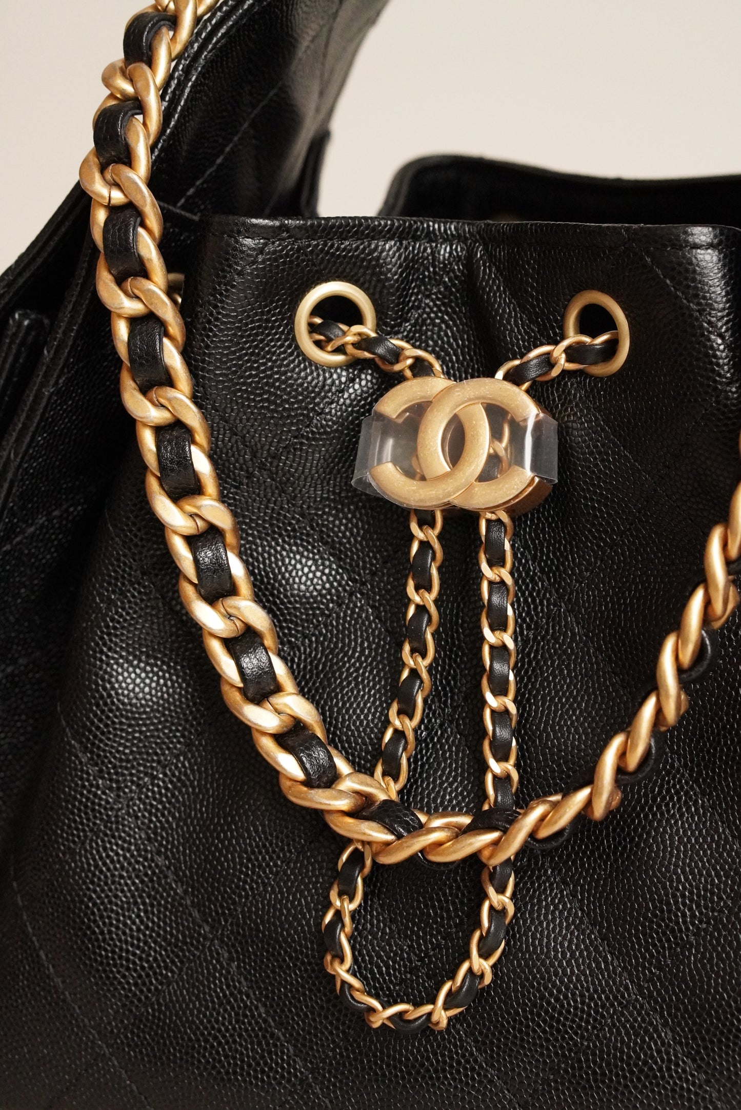 CHANEL 25 SMALL | BLACK