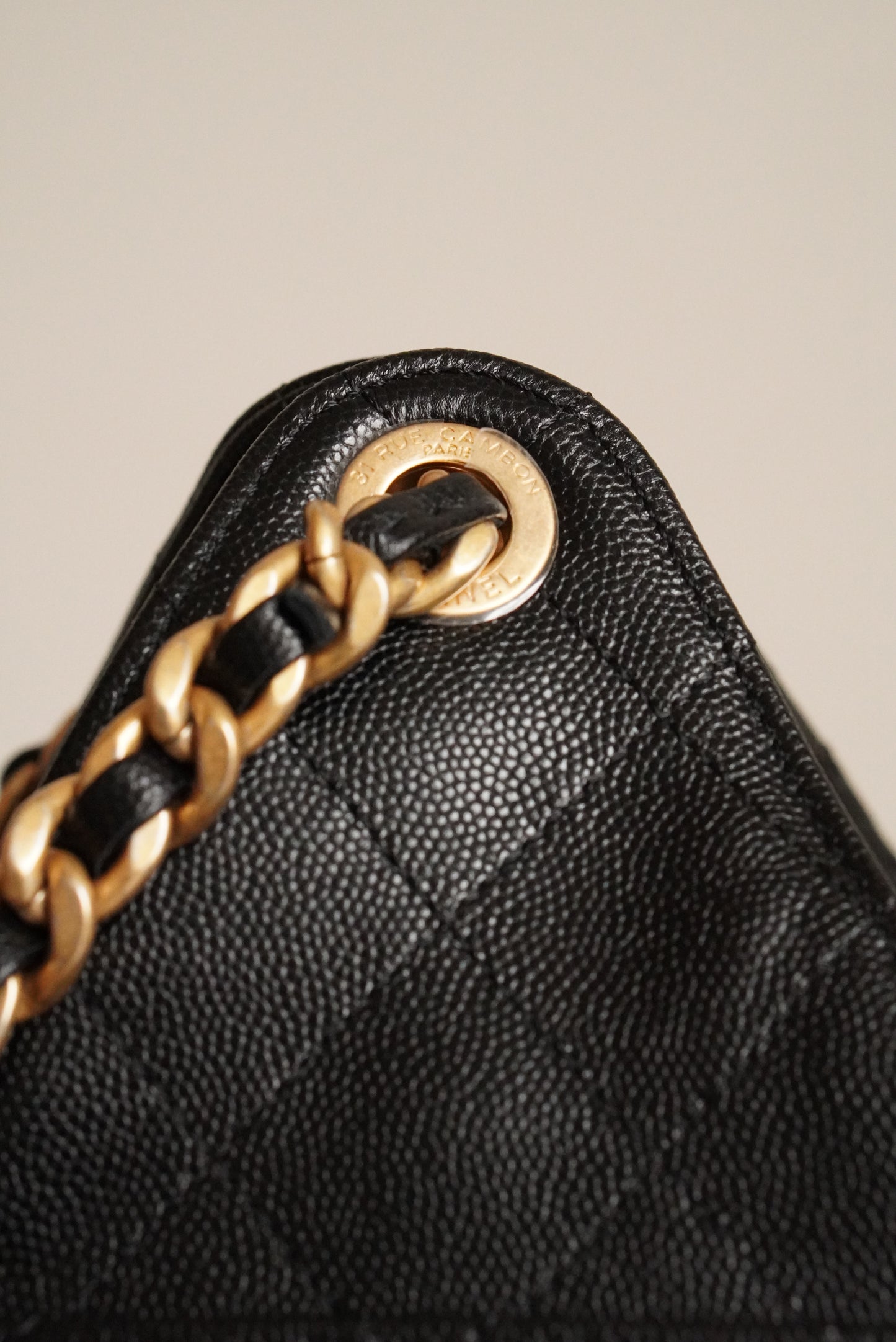 CHANEL 25 SMALL | BLACK