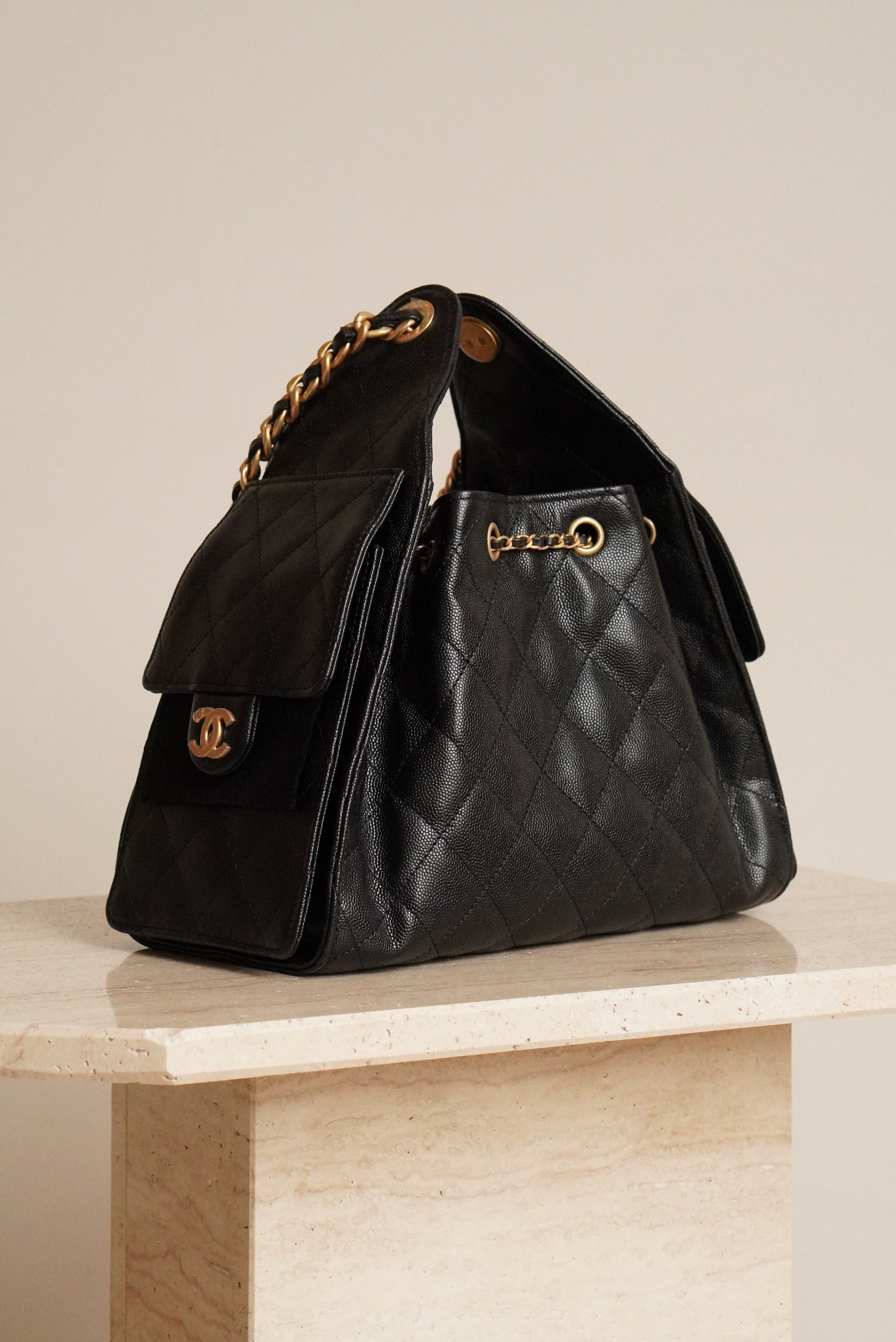 CHANEL 25 SMALL | BLACK
