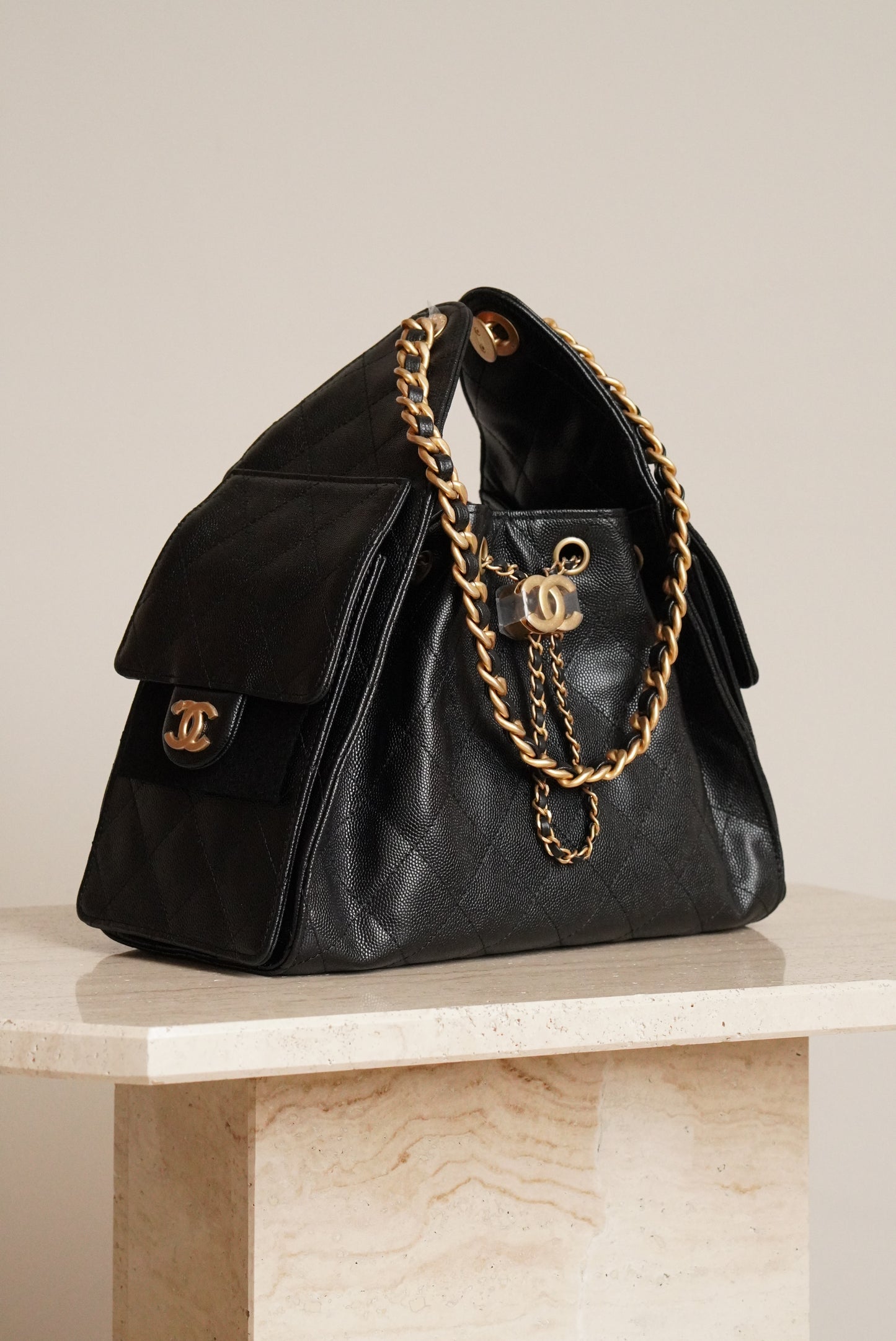 CHANEL 25 SMALL | BLACK