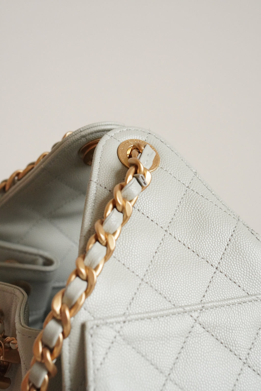 CHANEL 25 SMALL | PASTEL GREEN