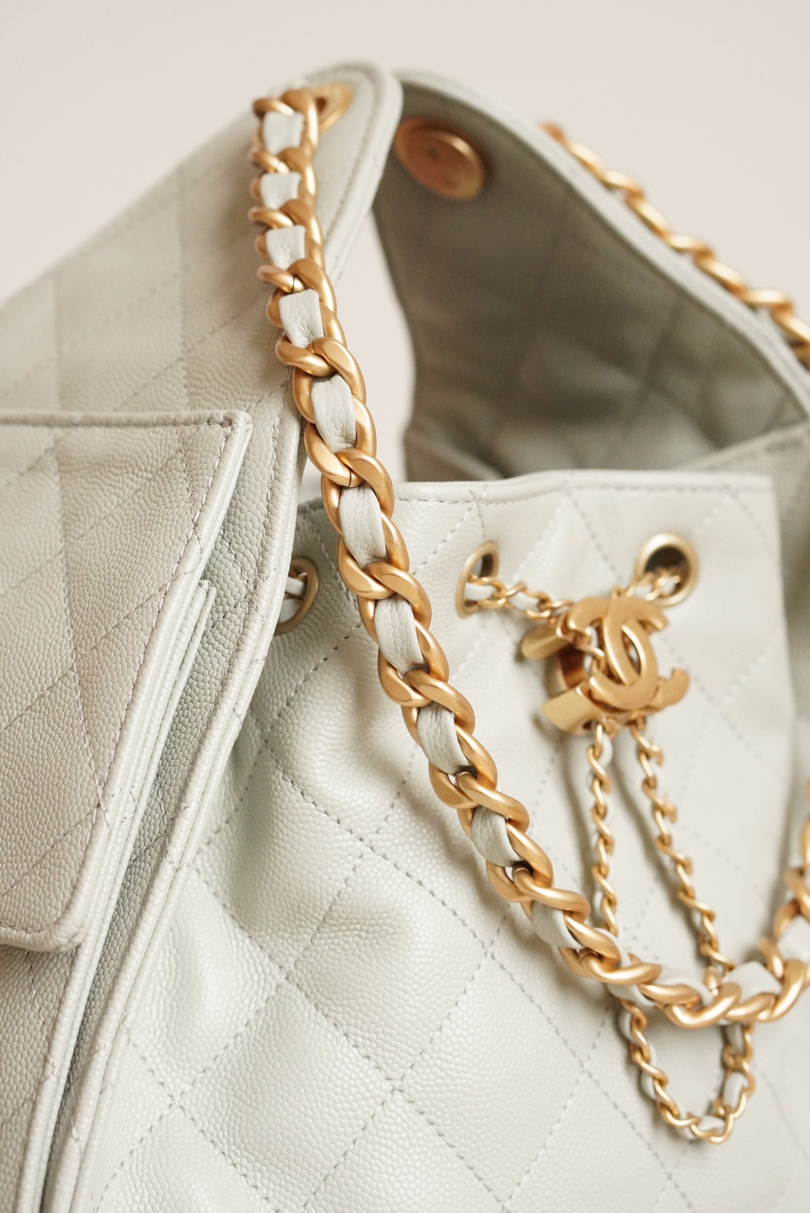 CHANEL 25 SMALL | PASTEL GREEN
