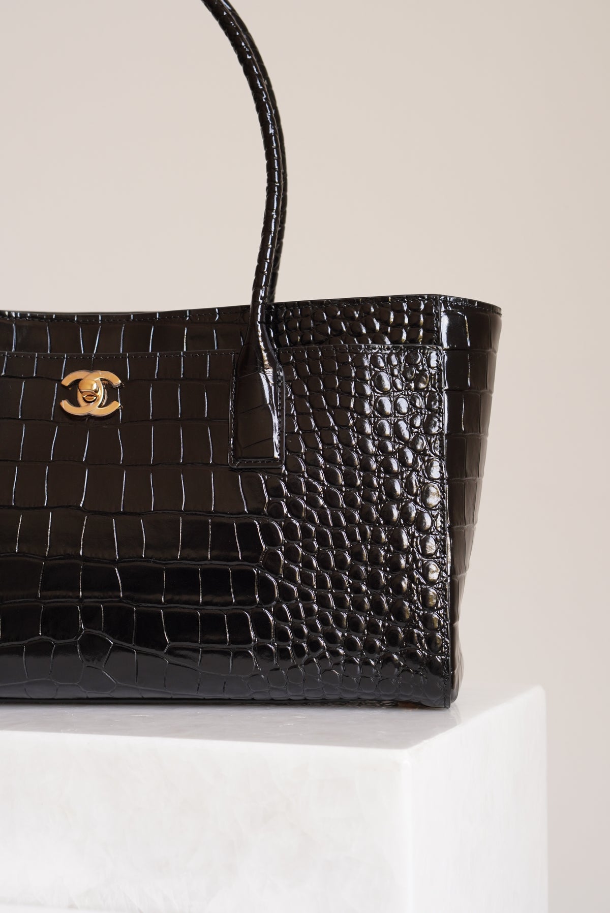 CHANEL 26S SMALL TOTE  | BLACK