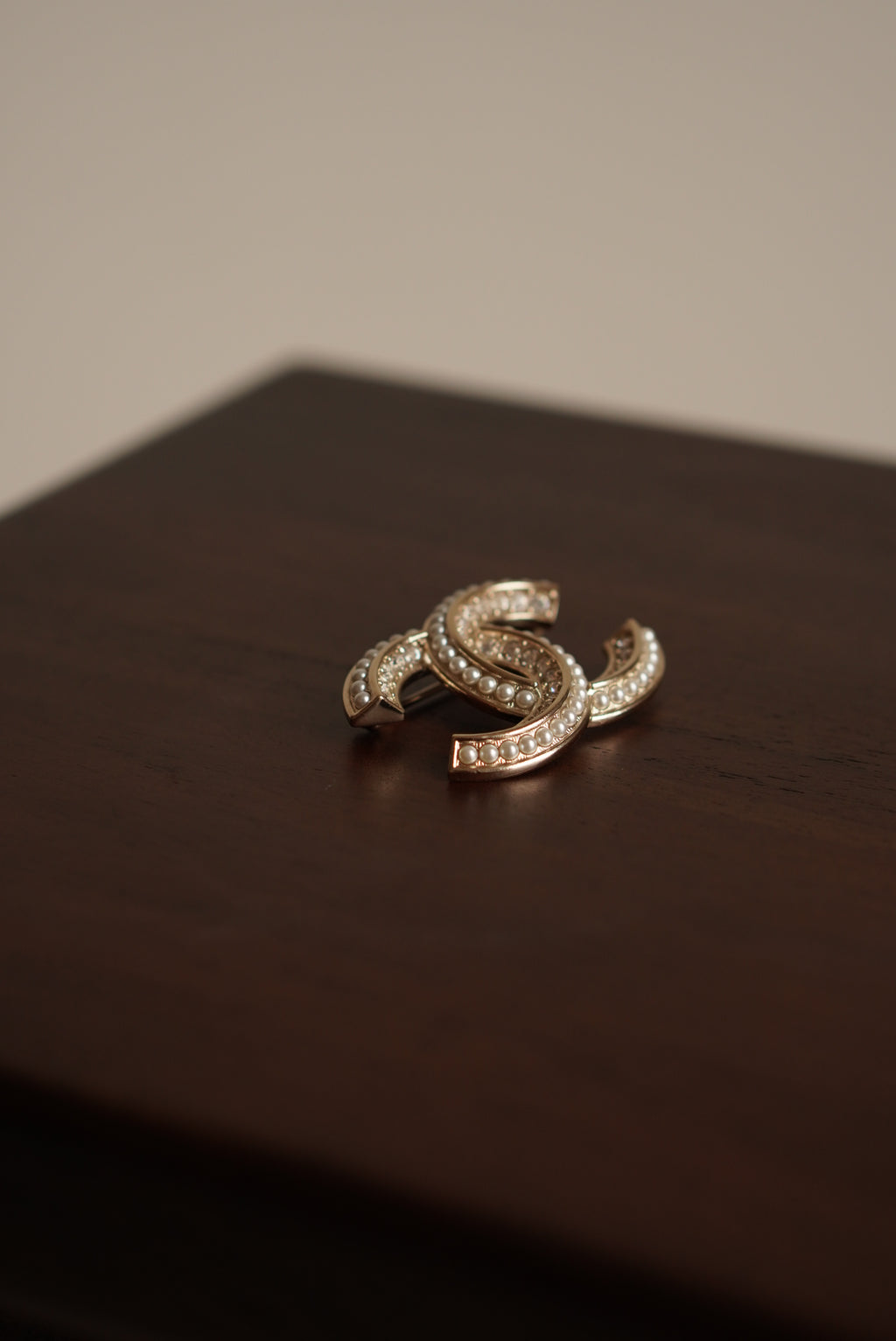 CHANEL BROOCH B20 A