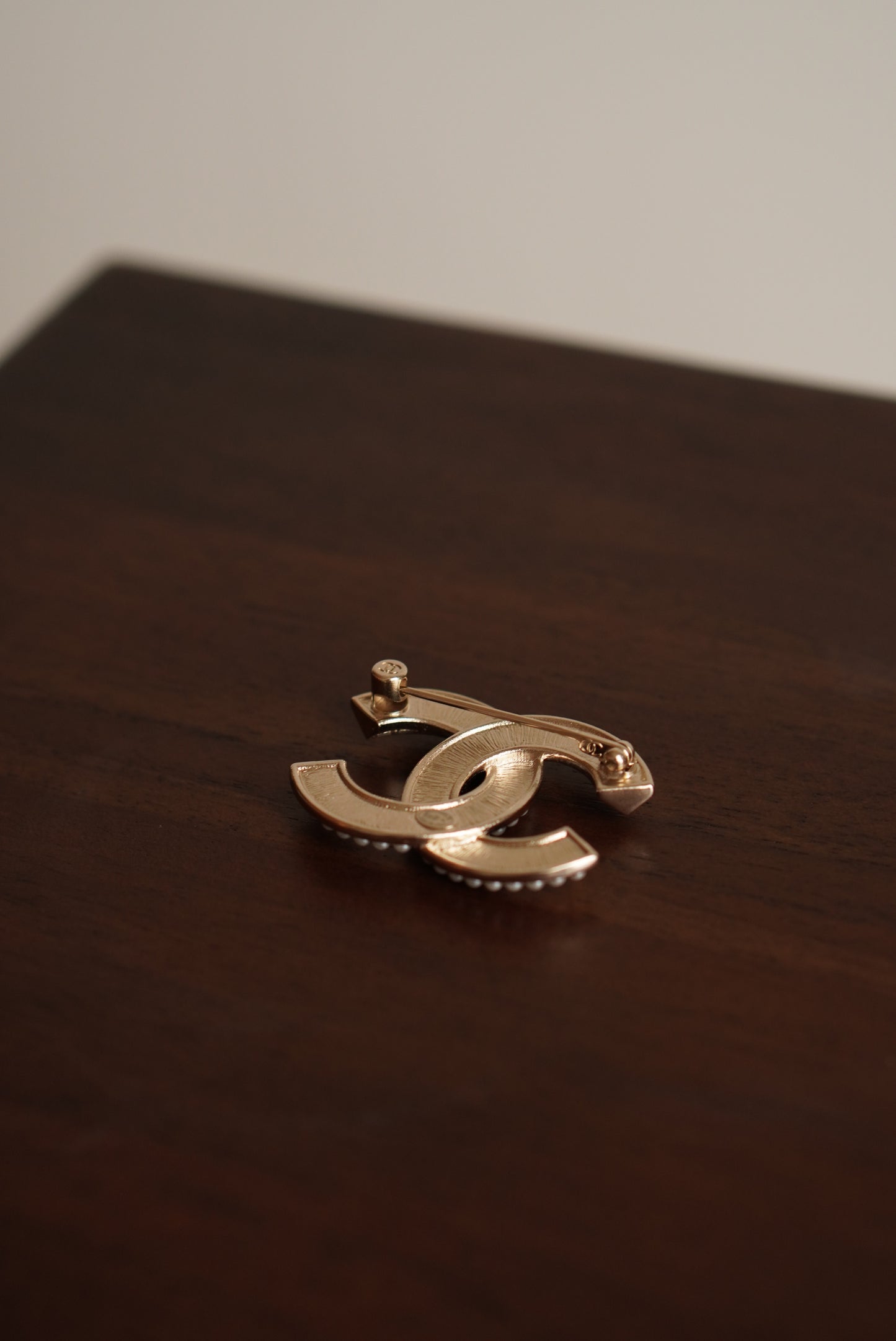 CHANEL BROOCH B20 A