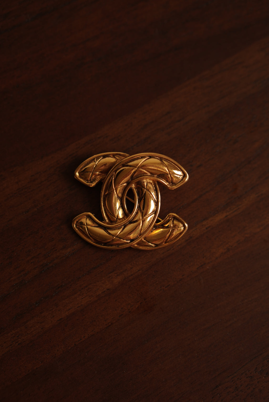 CHANEL BROOCH CC