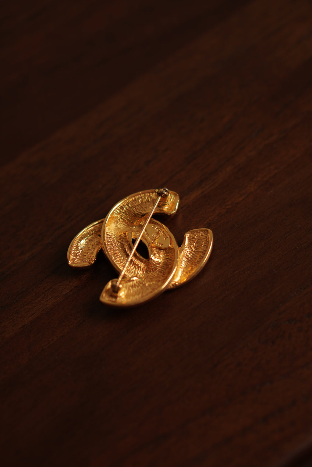CHANEL BROOCH CC