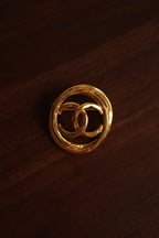 CHANEL BROOCH OVAL