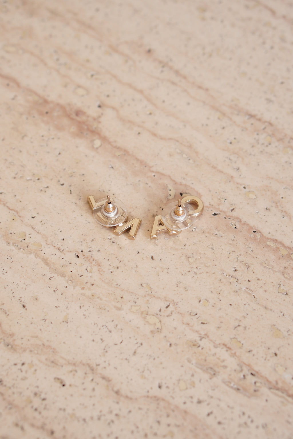 CHANEL EARRINGS A19 B