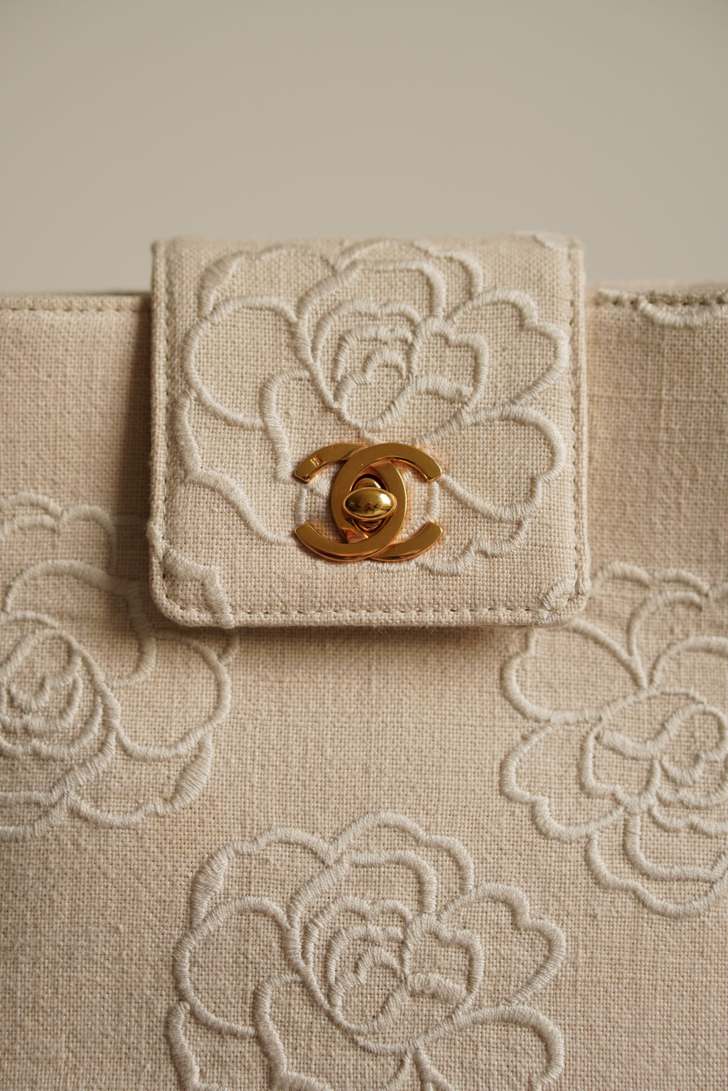 CHANEL CAMELLIA TURNLOCK SMALL
