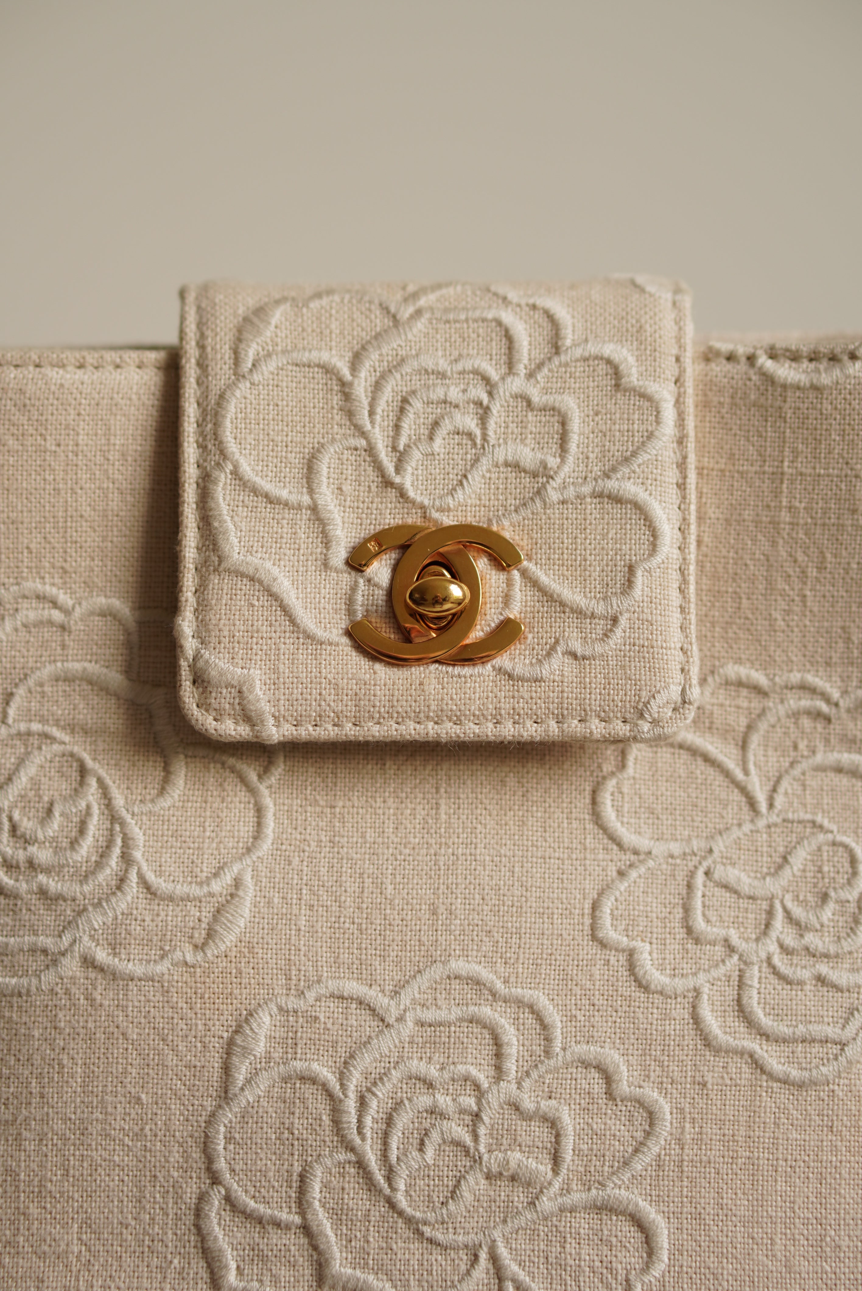 CHANEL CAMELLIA TURNLOCK SMALL
