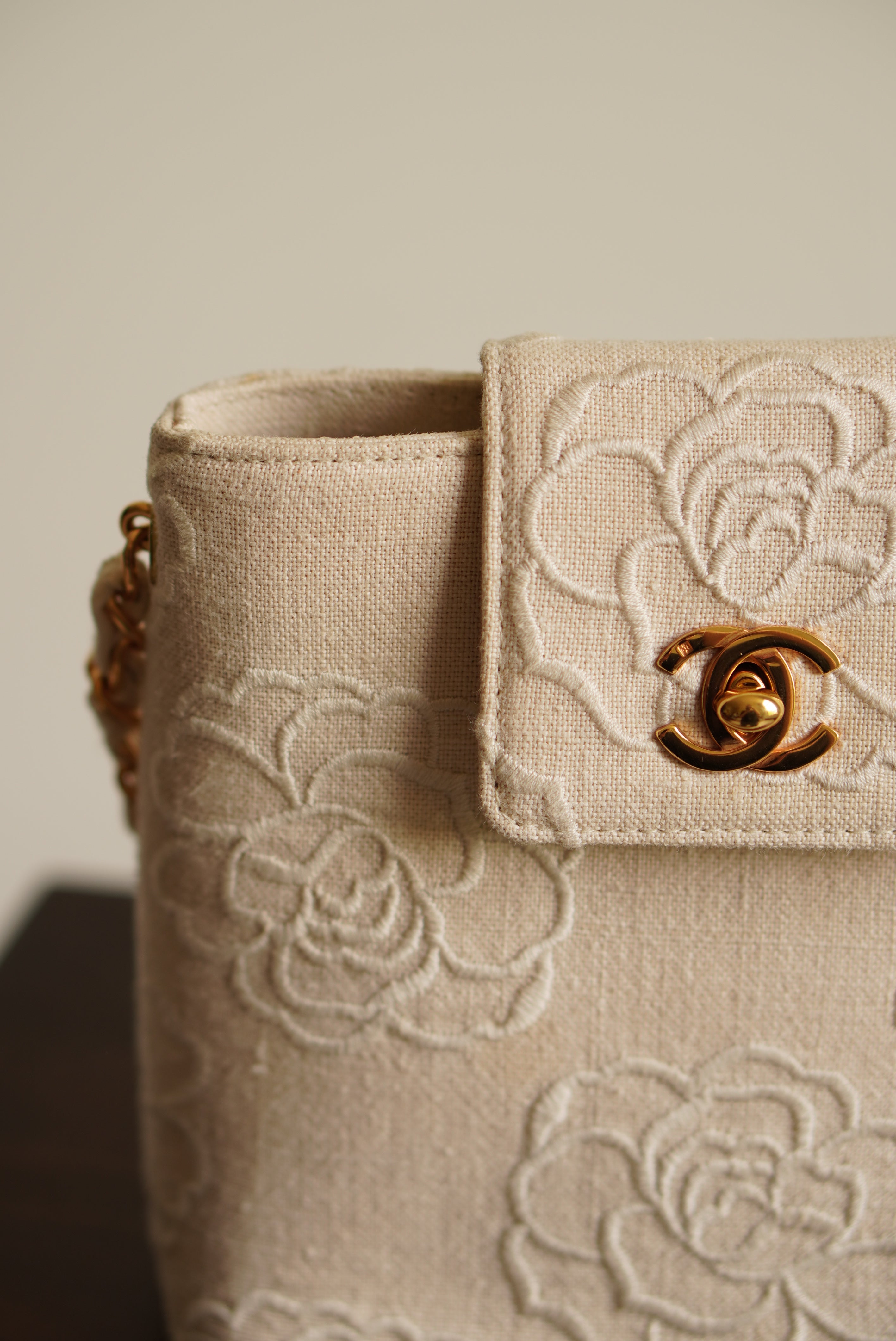 CHANEL CAMELLIA TURNLOCK SMALL