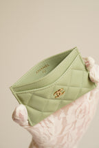 CHANEL CLASSIC CARD HOLDER | LIGHT GREEN