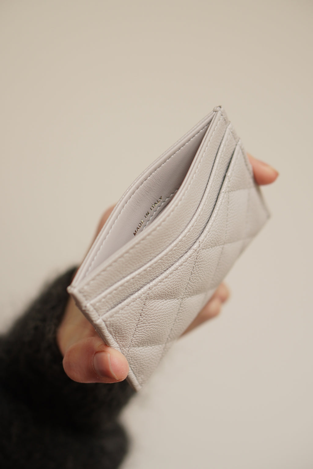CHANEL CLASSIC CARD HOLDER | LIGHT GREY