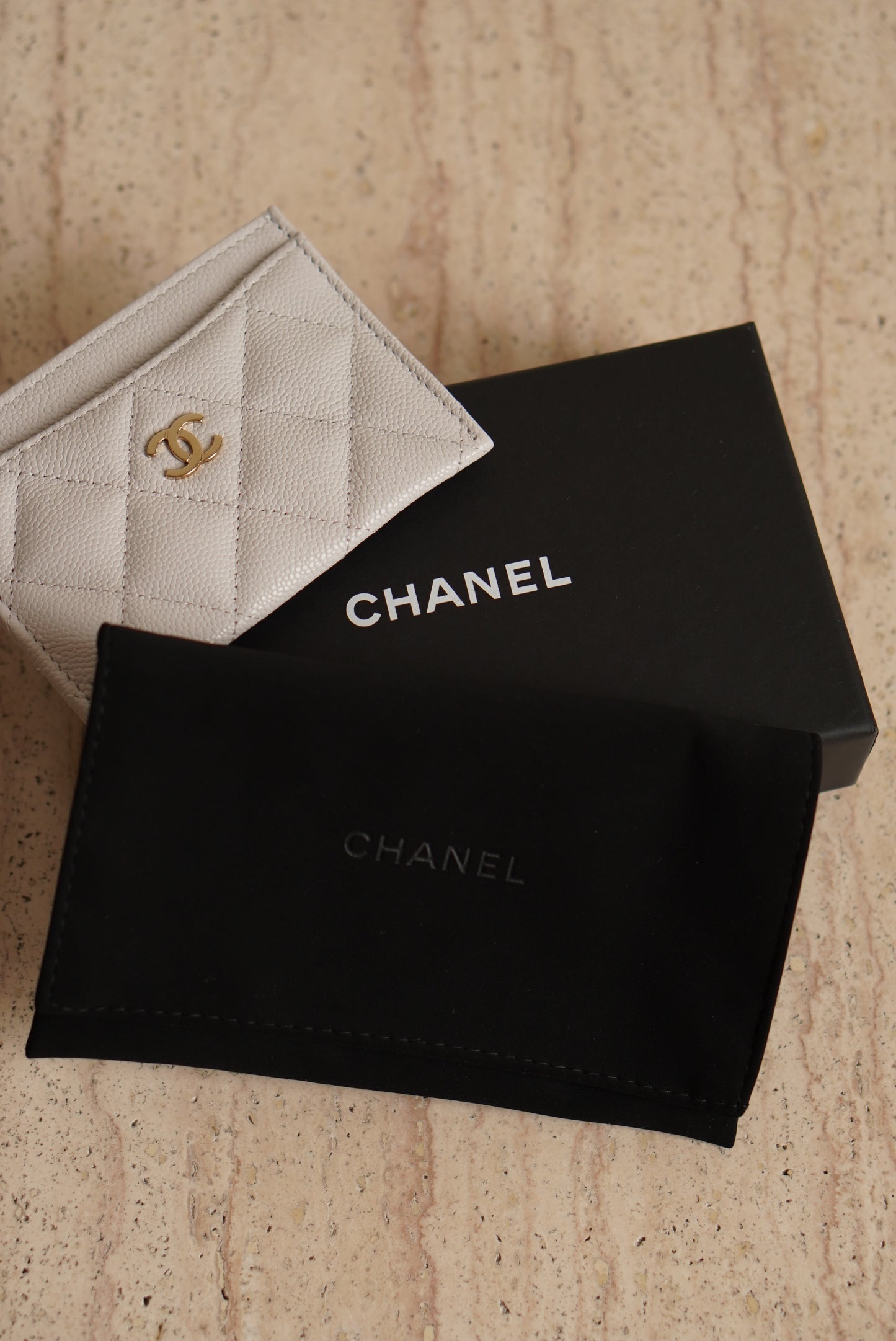 CHANEL CARD HOLDER | LIGHT GREY