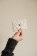CHANEL CLASSIC CARD HOLDER | WHITE