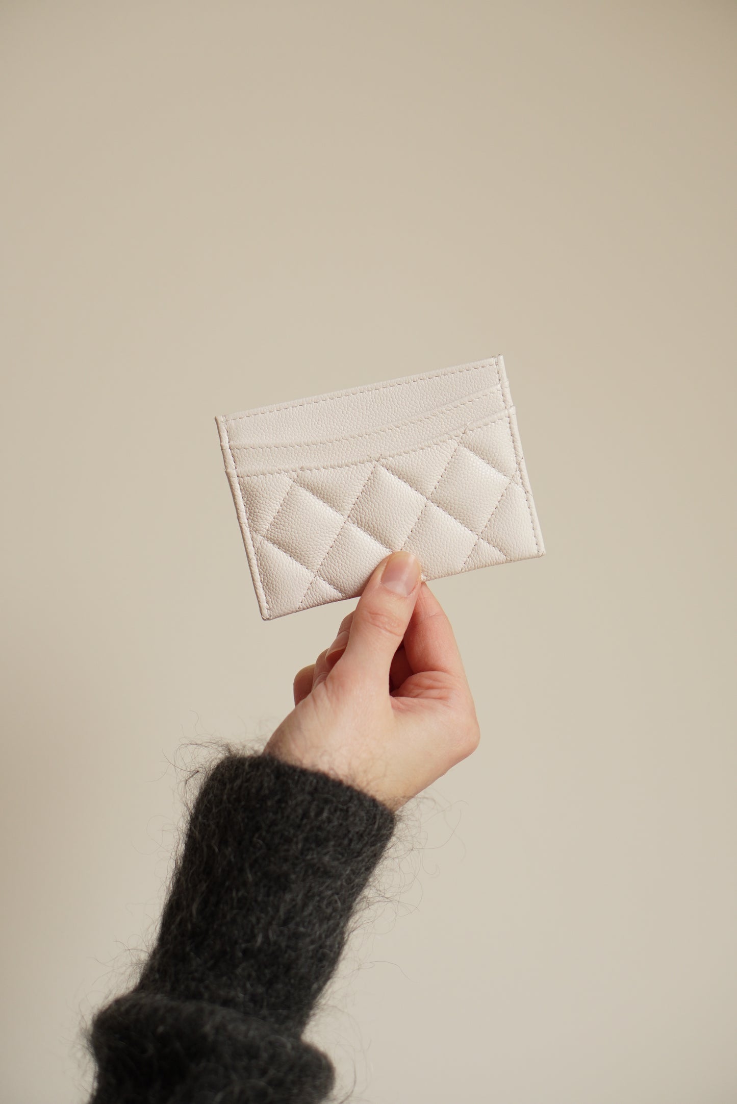 CHANEL CARD HOLDER | WHITE